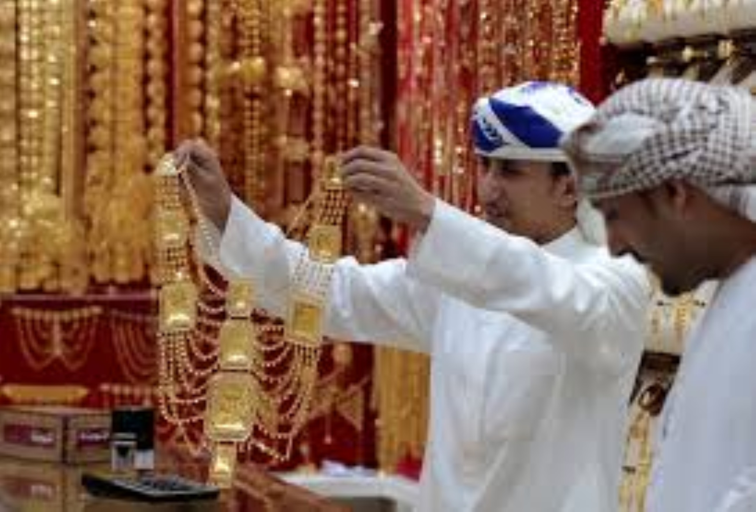 Gold prices continue to surge