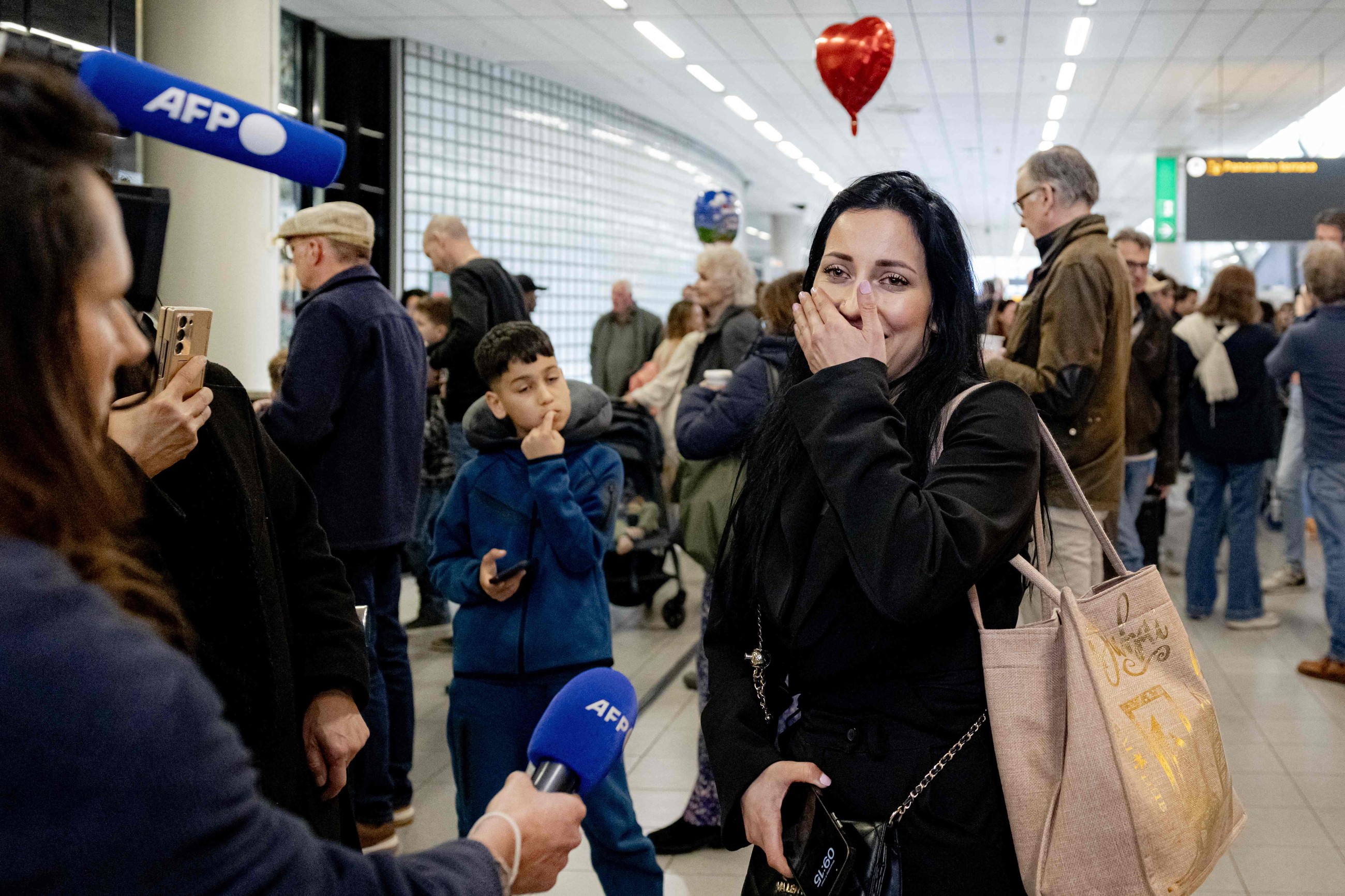 New flights evacuates thousands of travellers stranded by Middle East war