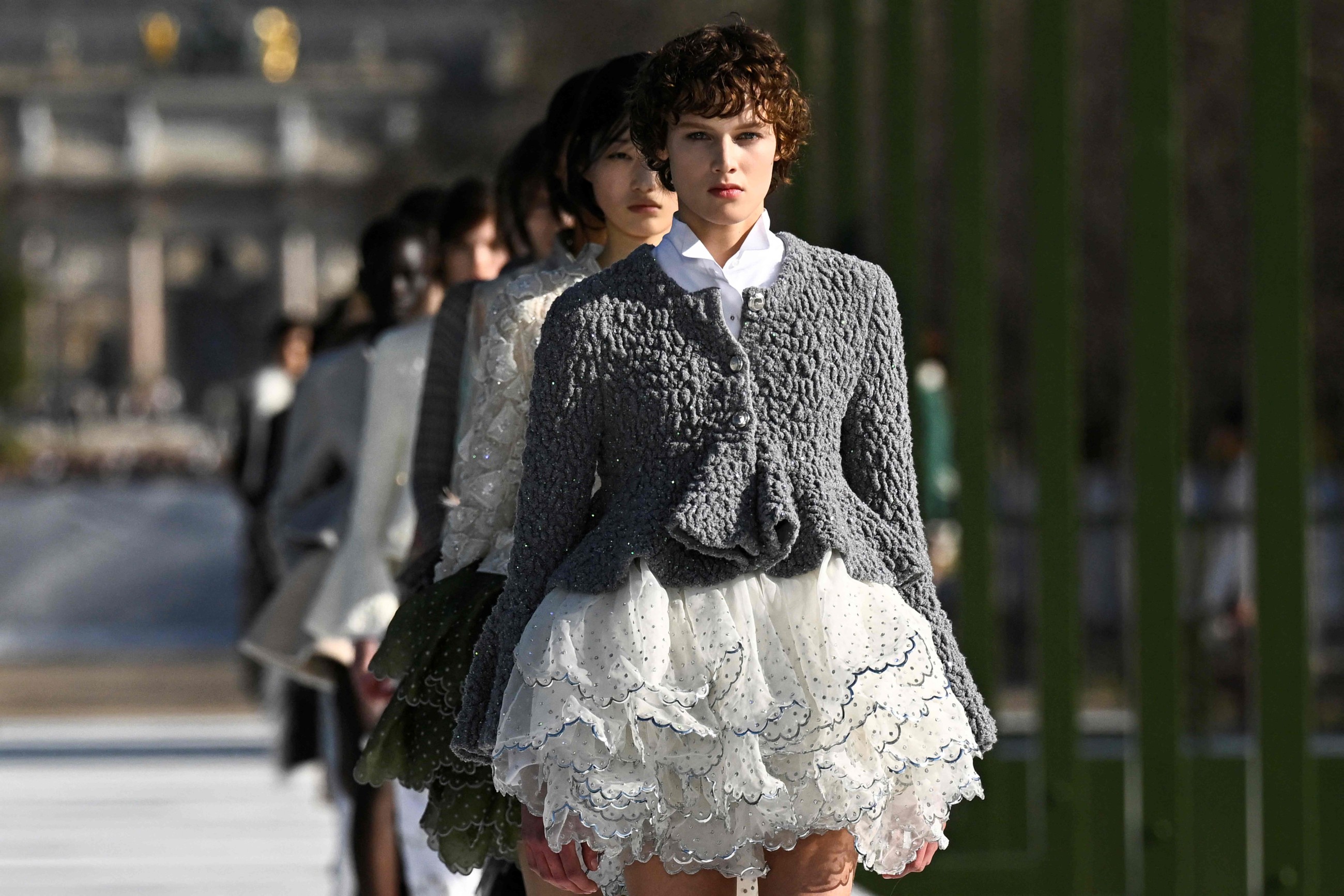 Dior&rsquo;s Anderson dazzles at Tuileries Garden during Paris Fashion Week