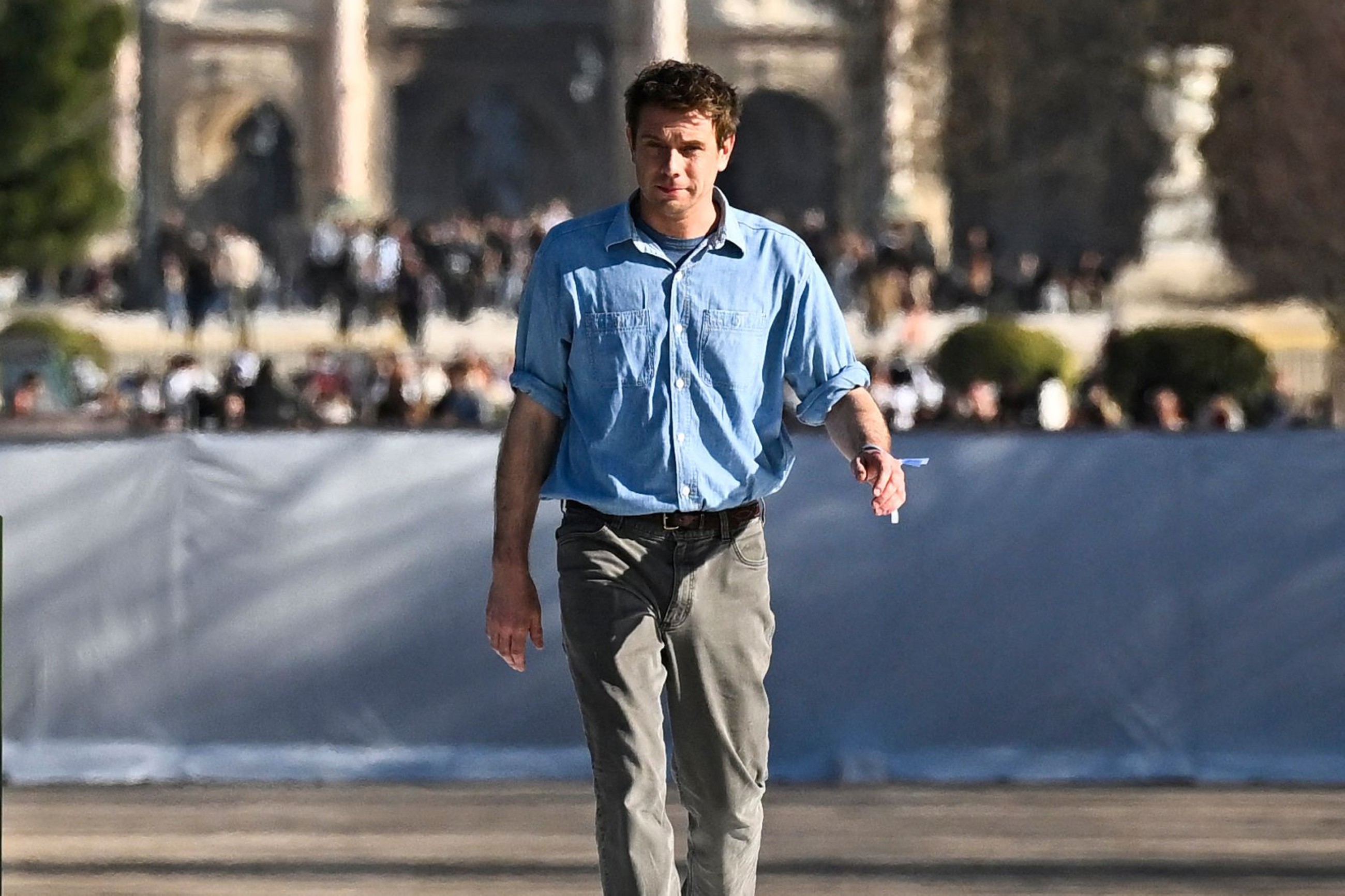 Dior’s Anderson dazzles at Tuileries Garden during Paris Fashion Week