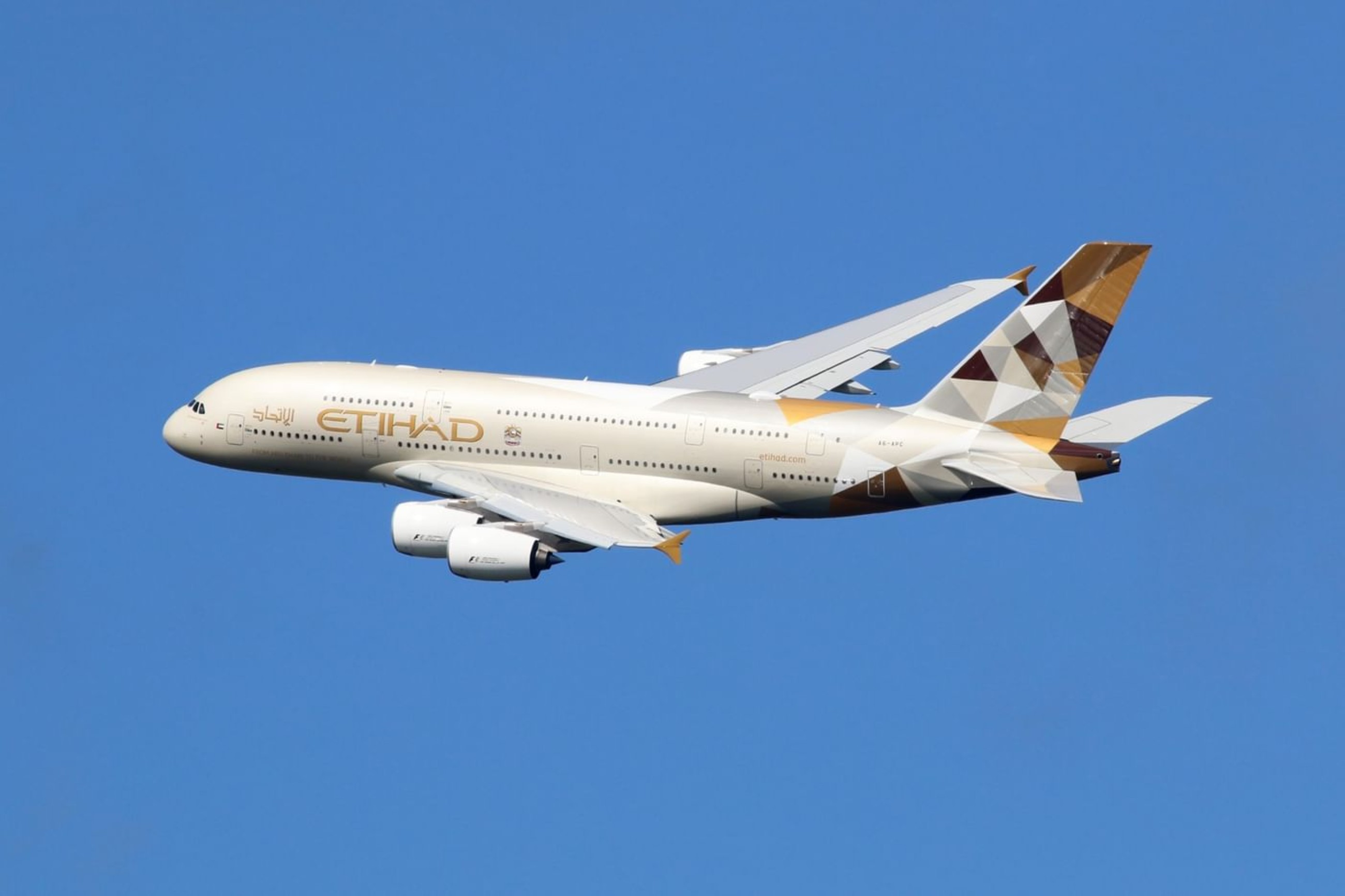 Etihad Airways resumes flights to 24 destinations