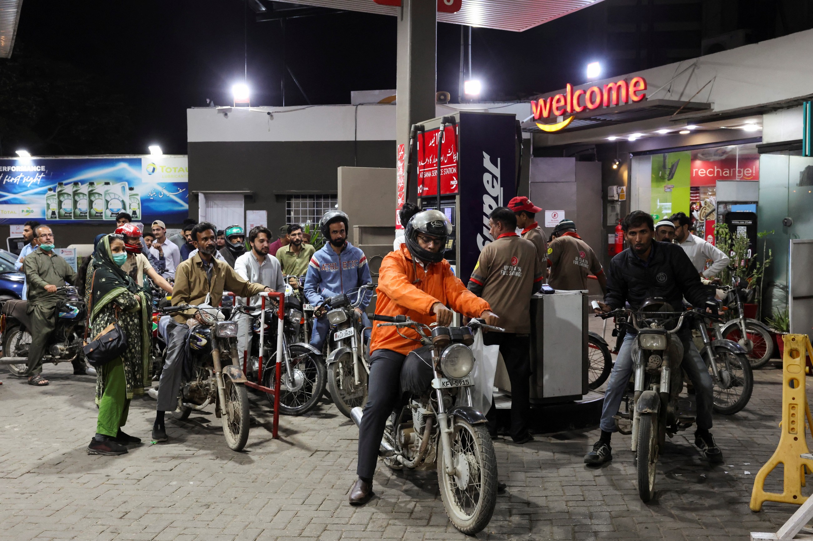 Pakistan raises fuel prices due to Middle East tension