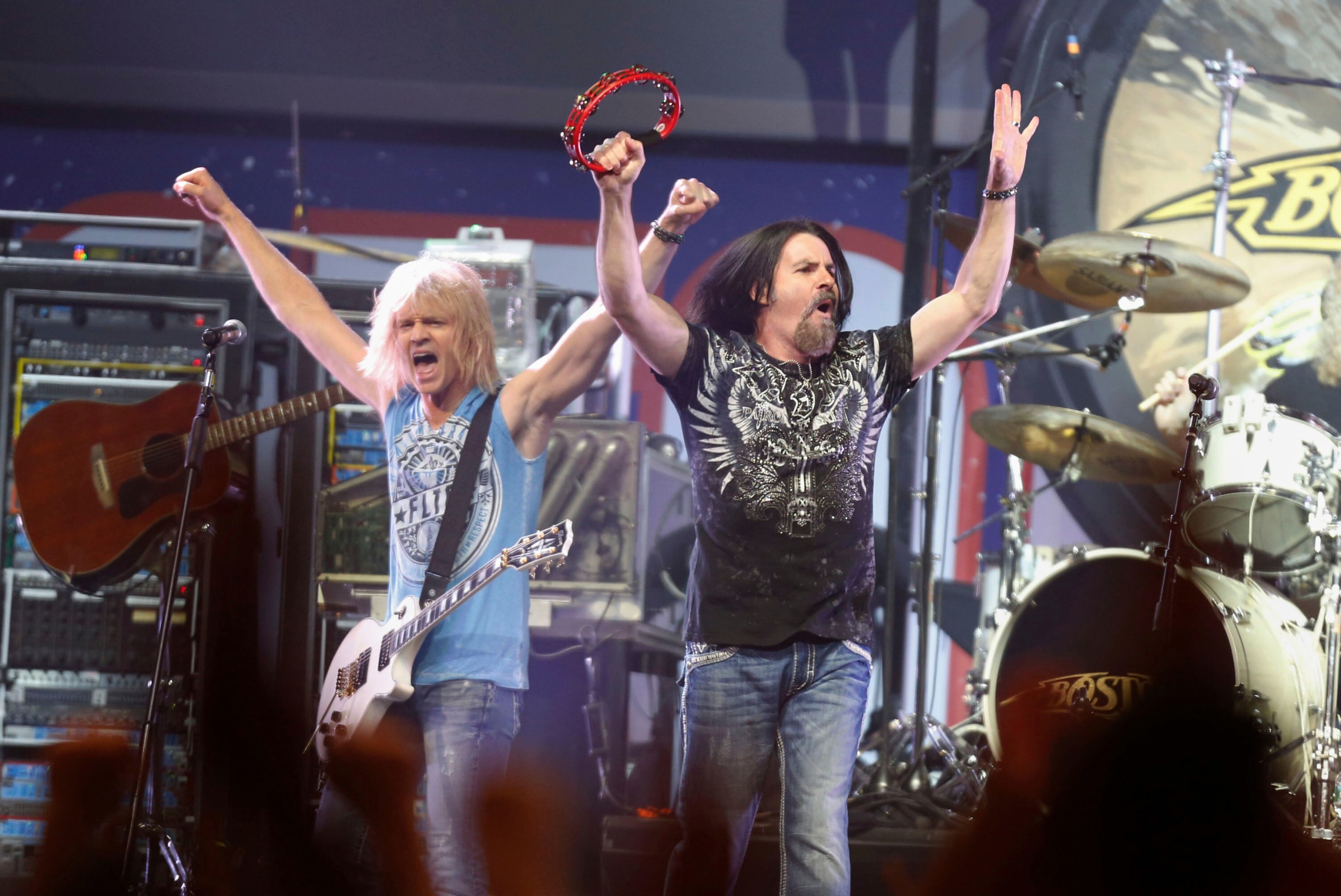 Singer Tommy DeCarlo dies at 60