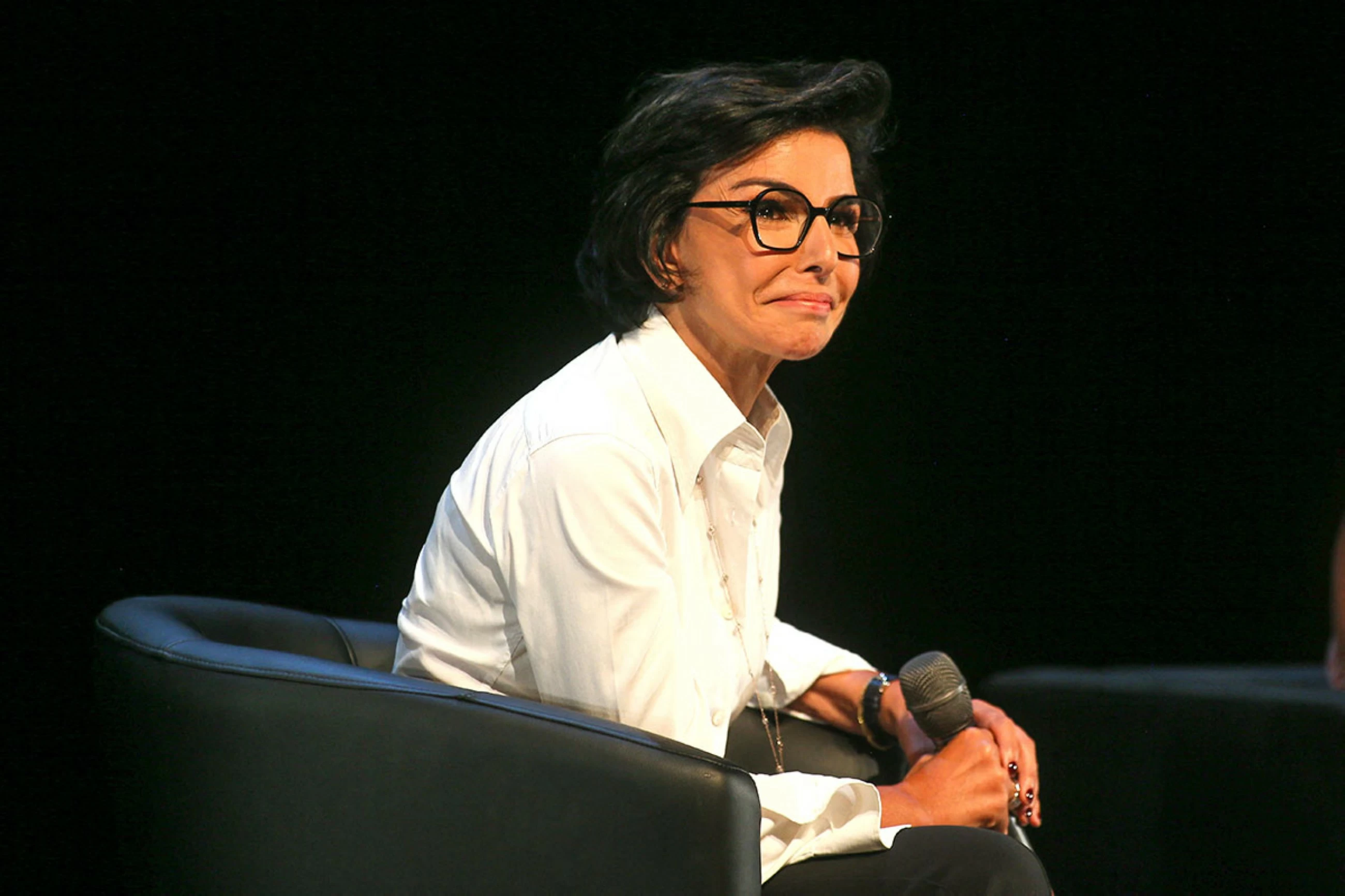 Right-wing ex-minister vies for Paris city hall