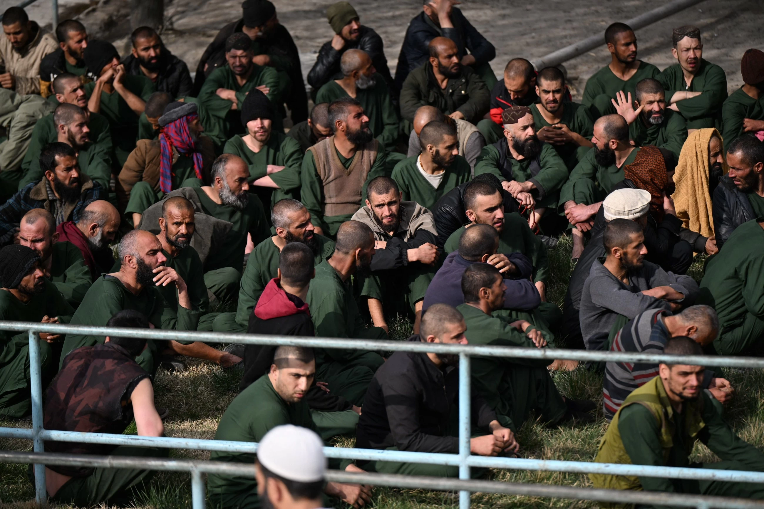 At least 400 killed in Pak air strike on Kabul hospital, Pakistan rejects Afghan claim