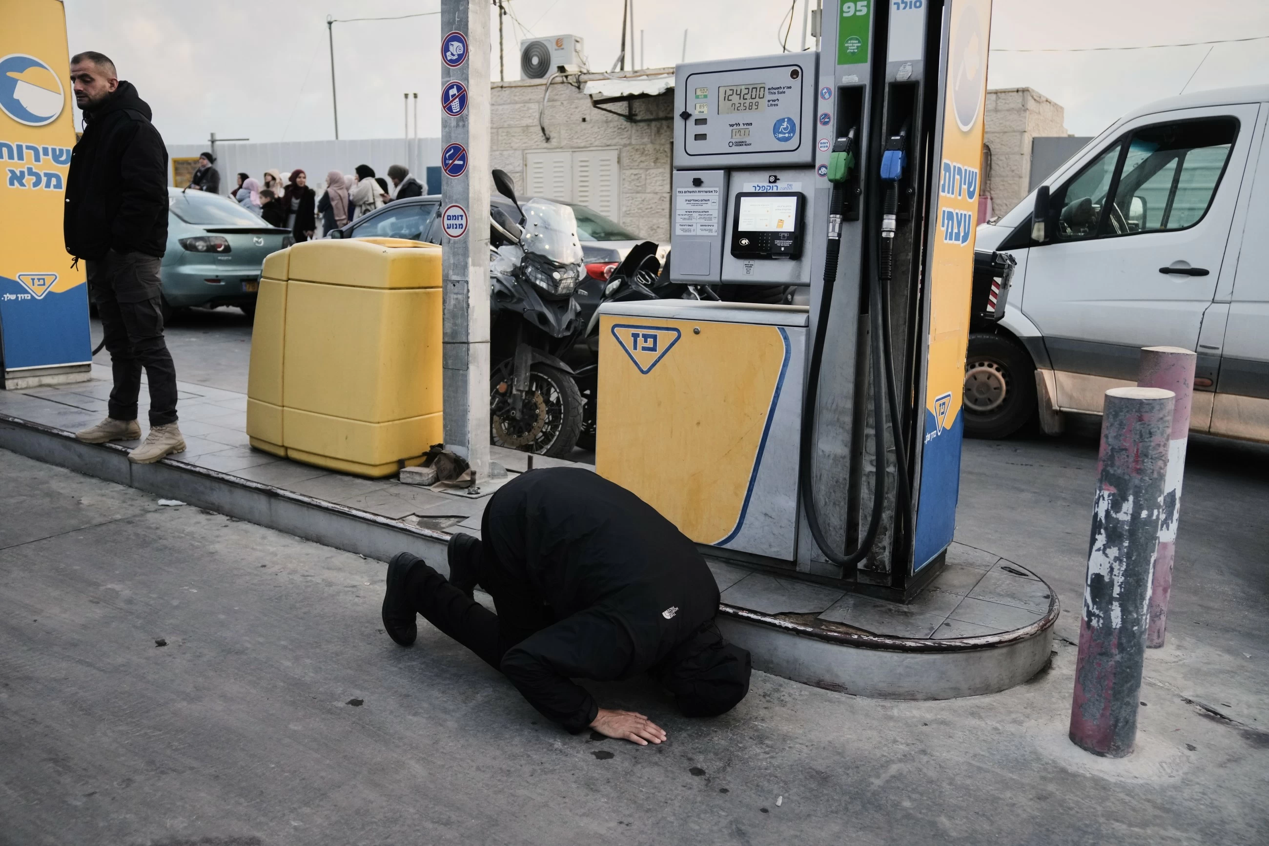 Jerusalem's Muslims despair as war shuts Al Aqsa Mosque for Eid