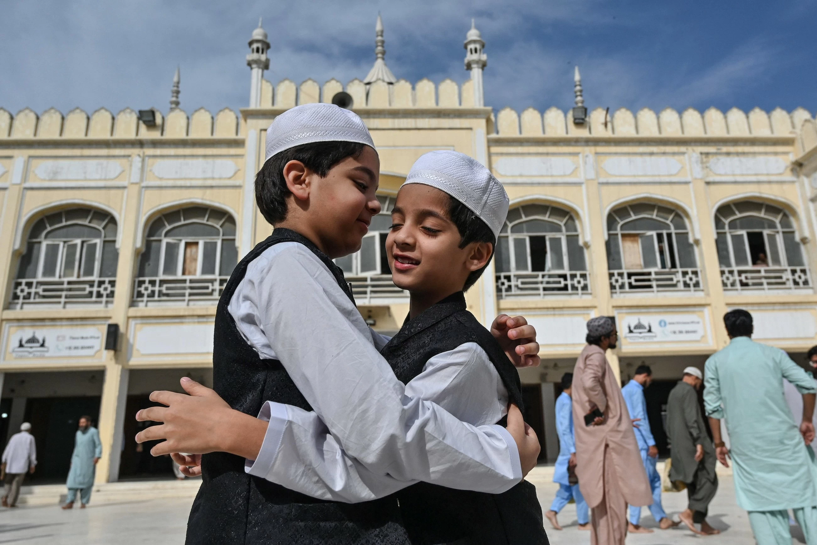 Pakistanis celebrate Eid Al Fitr with religious zeal and spirit of togetherness