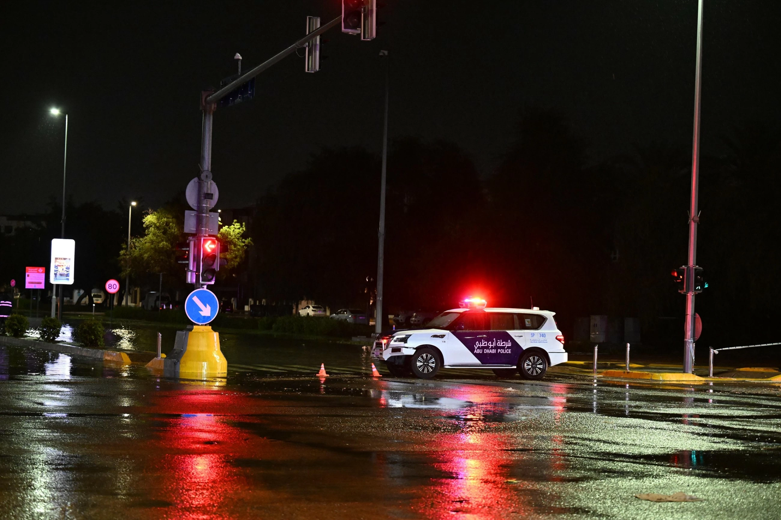 Abu Dhabi Police handle 117,000 reports during current weather conditions