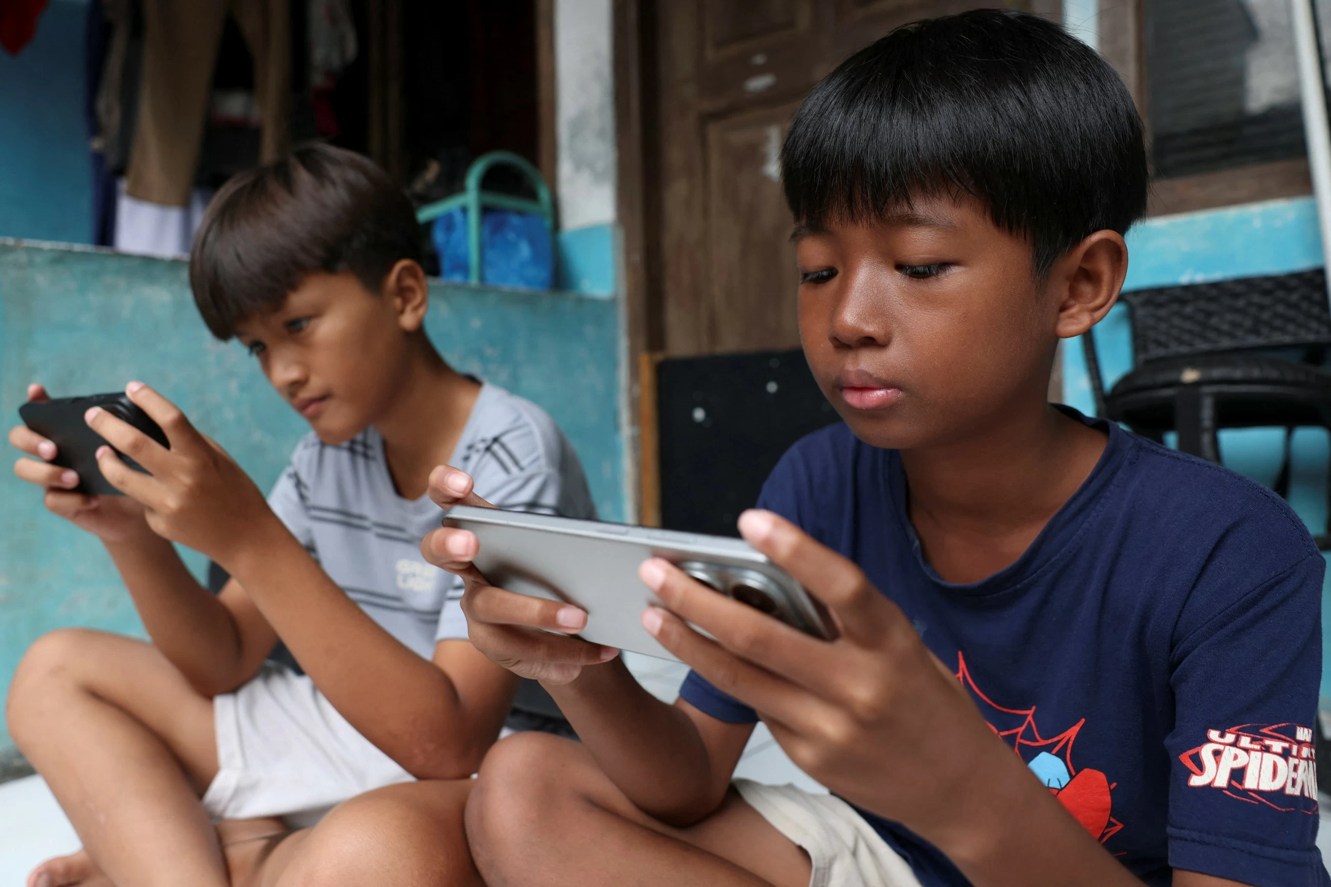 Indonesia begins enforcing social media restrictions for children under-16s