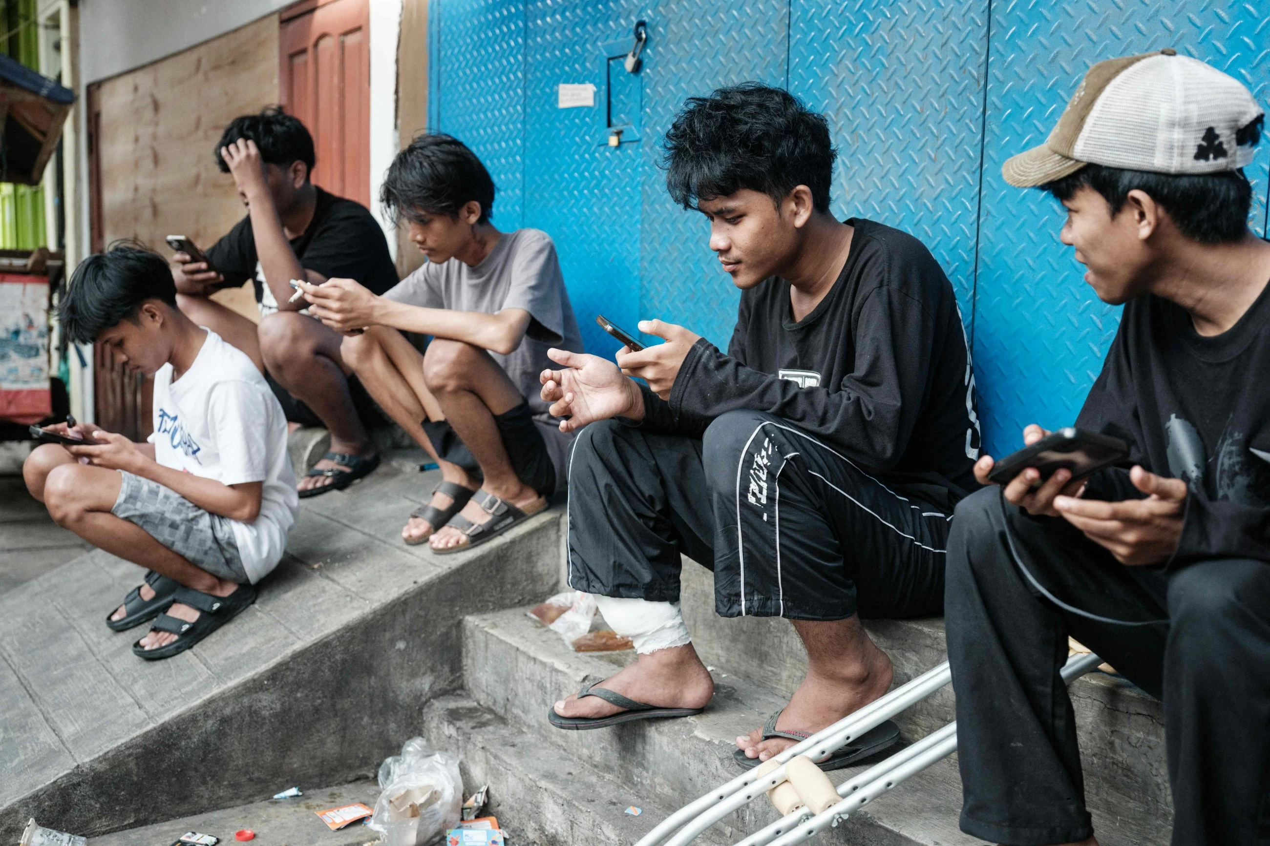 Indonesia begins enforcing social media restrictions for children under-16s