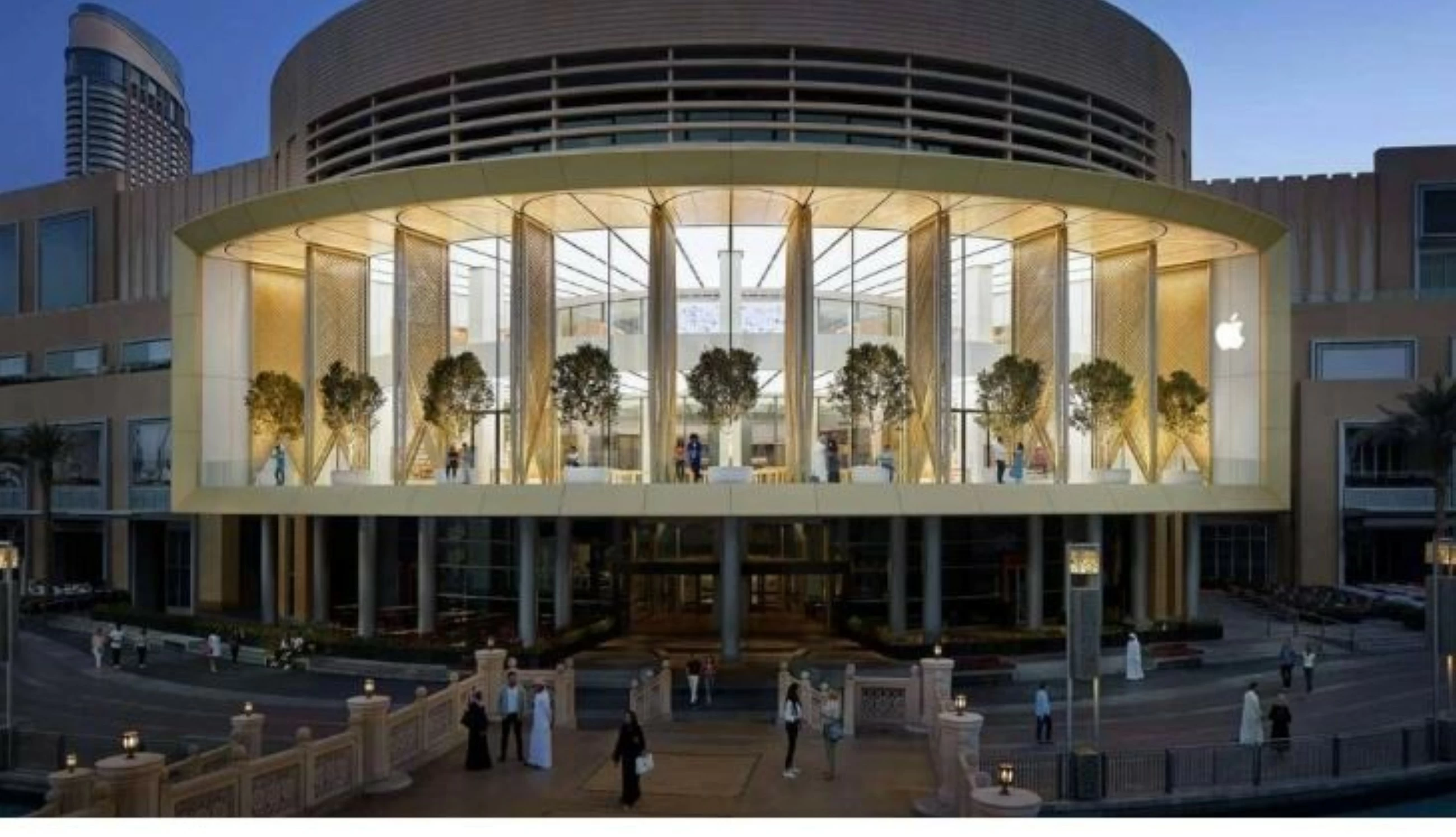 Apple reopens all its retail stores across the  UAE