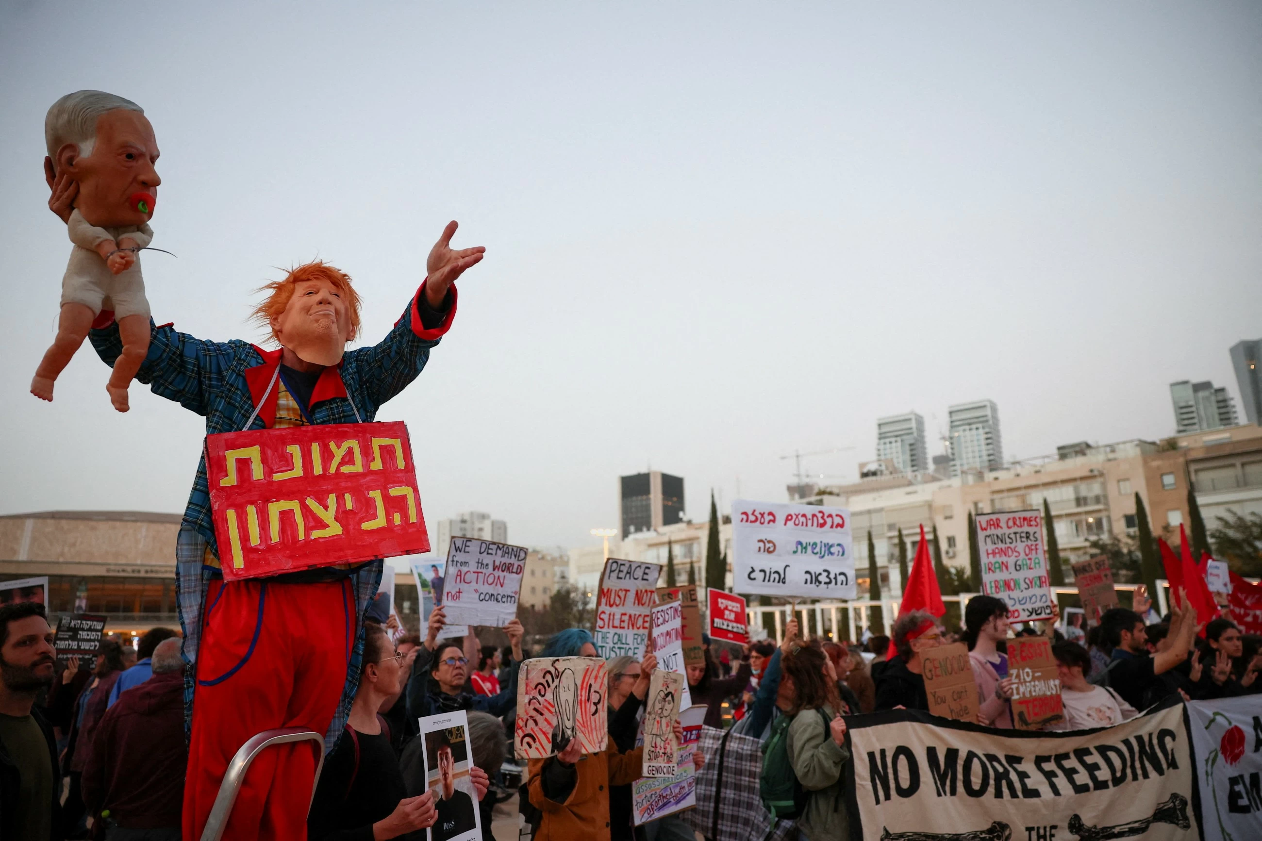 'Don't bomb:' Israelis call for ending Iran war