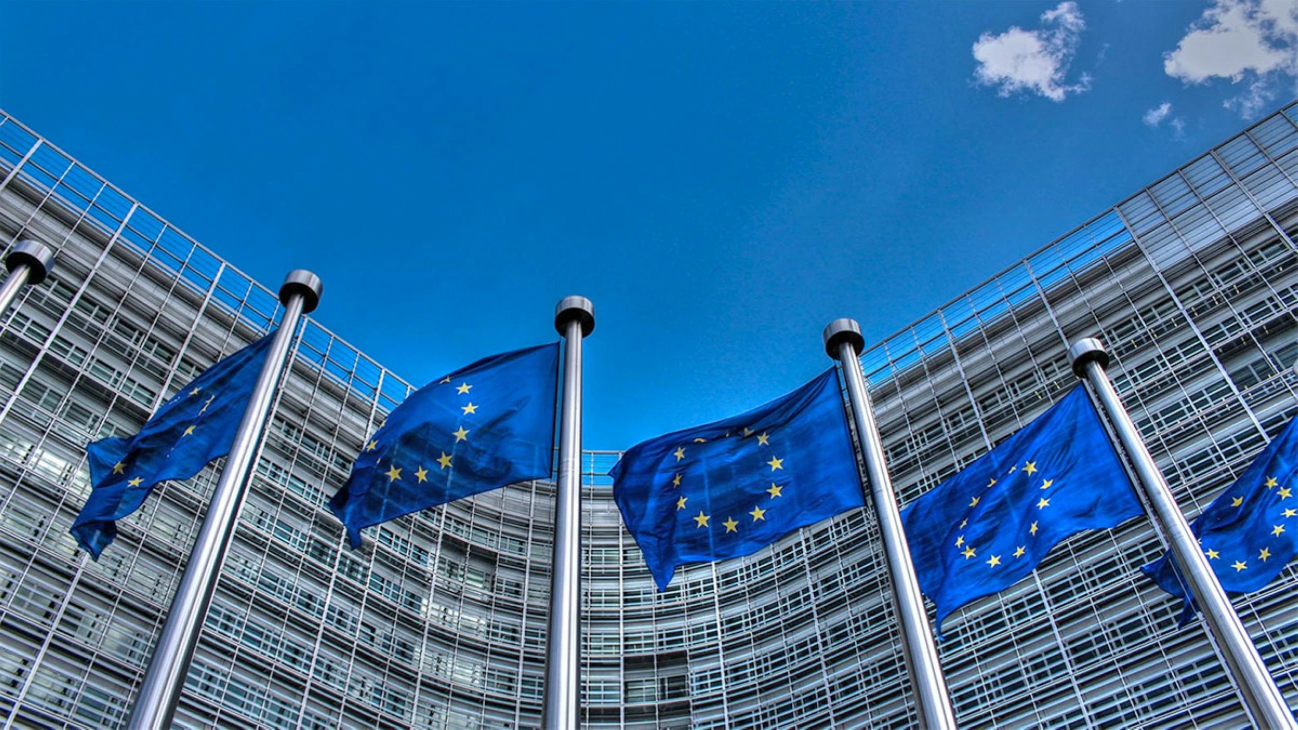 In both Hungary and Britain, EU is back in fashion