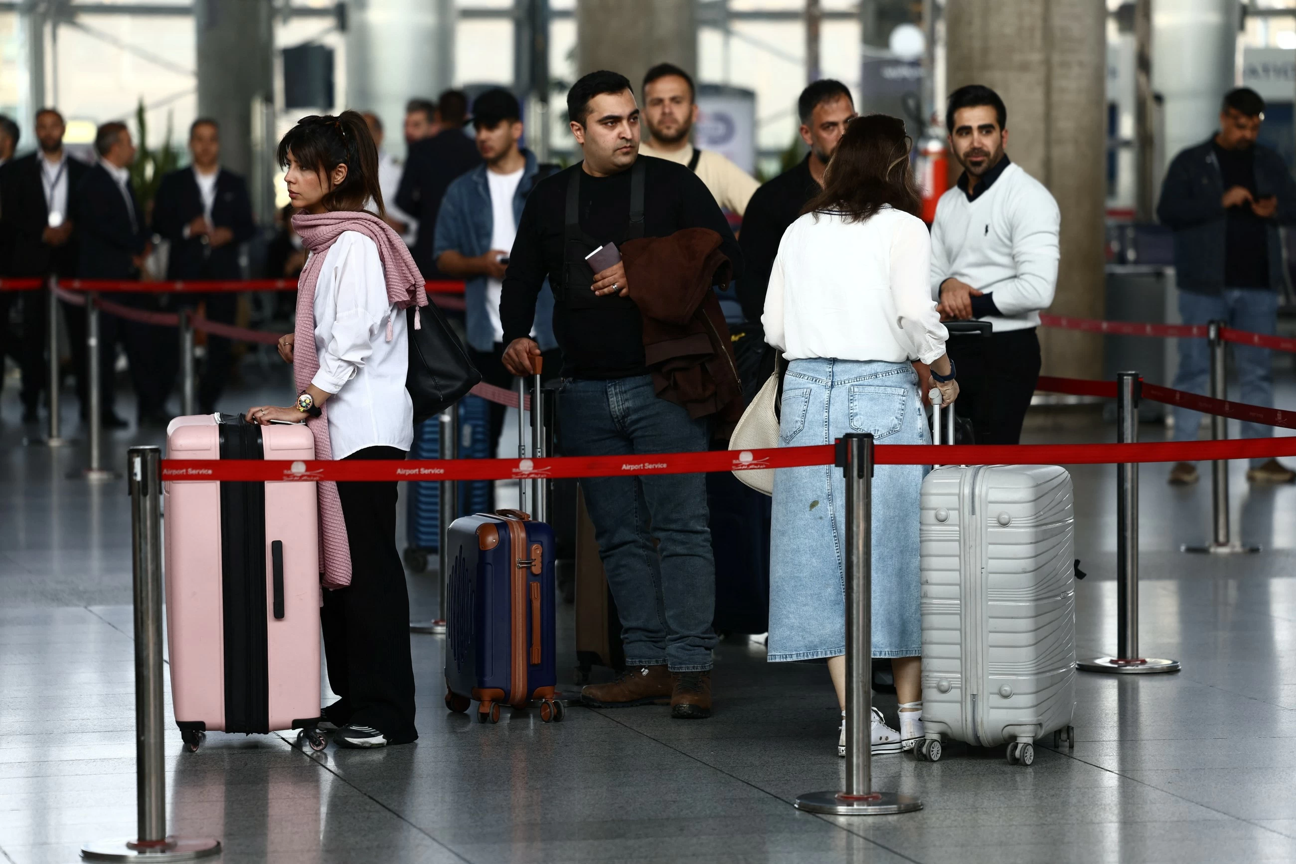 Iran resumes commercial flights from Tehran's international airport