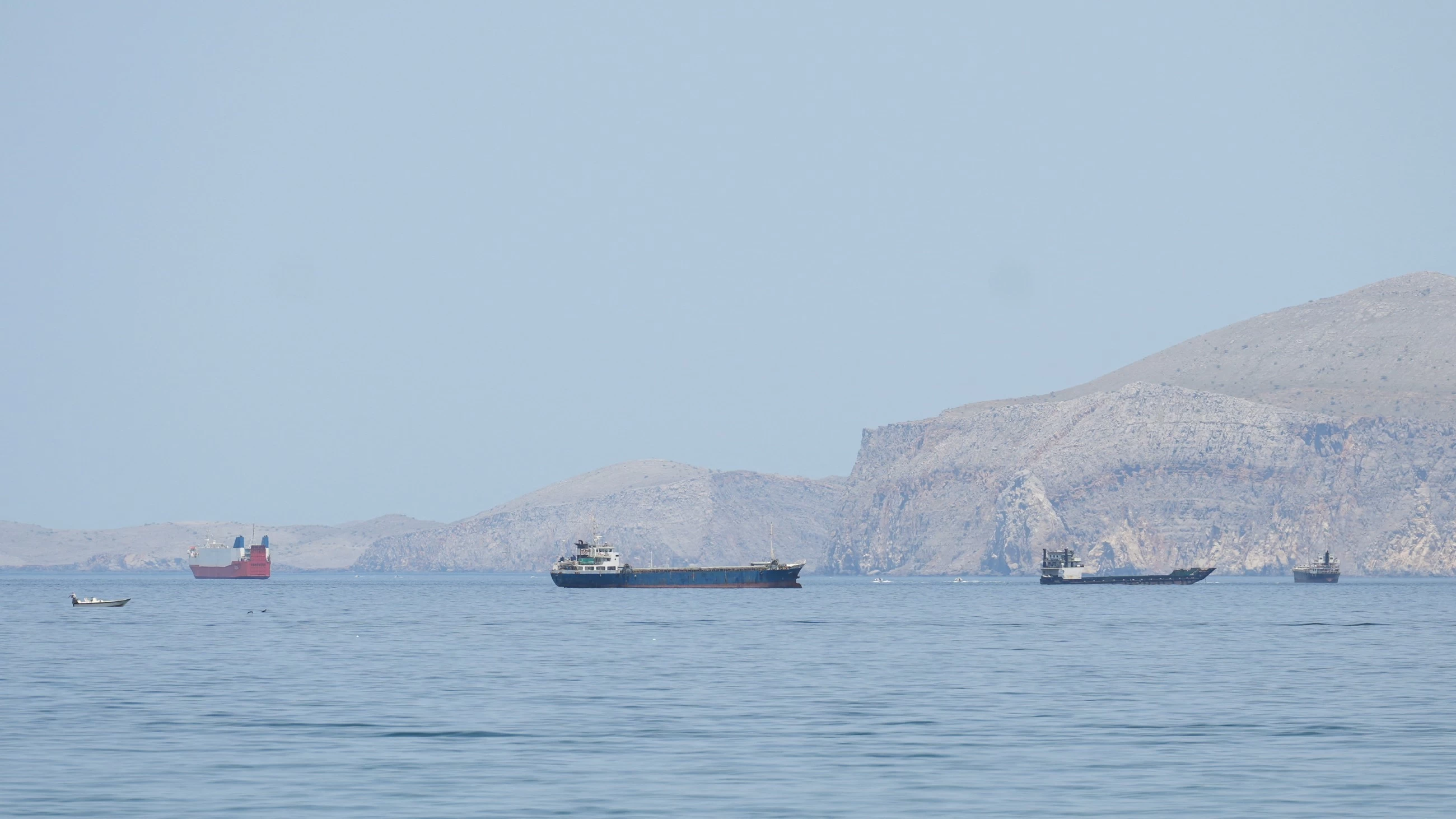 Iran offers to end chokehold on Strait of Hormuz, asks US to end blockade