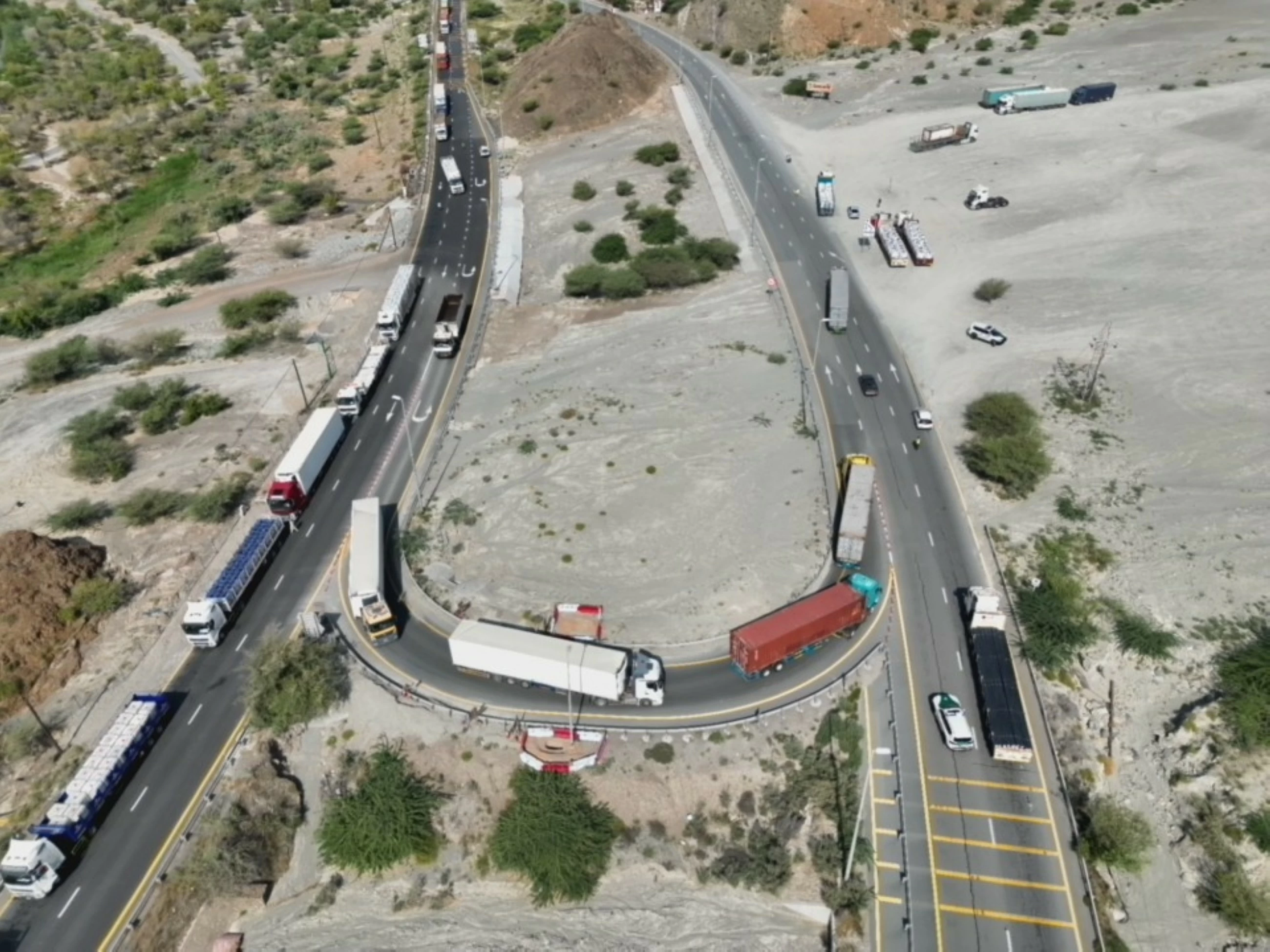 Dubai eases truck flow on Hatta Road with new traffic plan