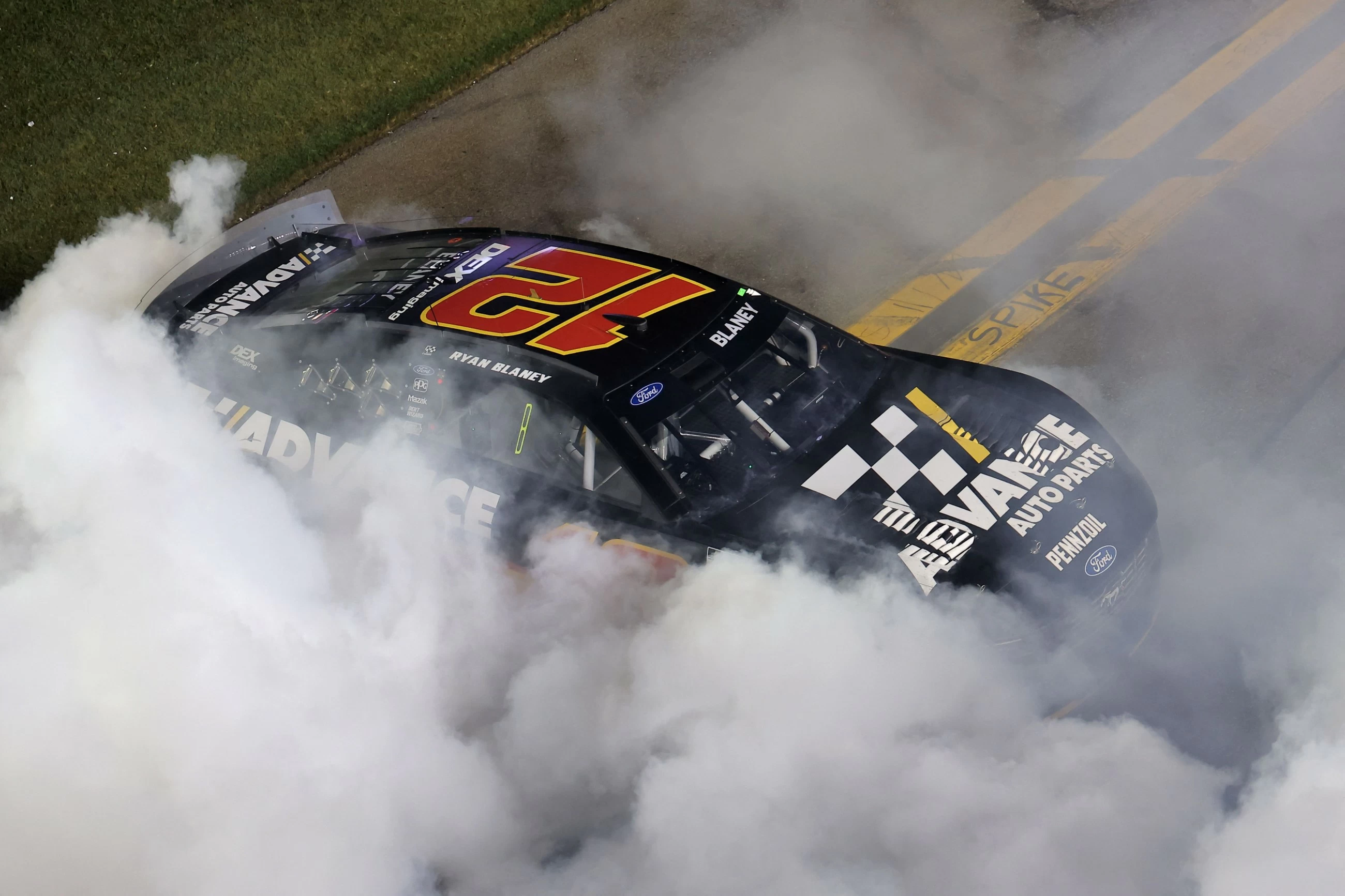Ryan Blaney signs multi-year extension with Team Penske