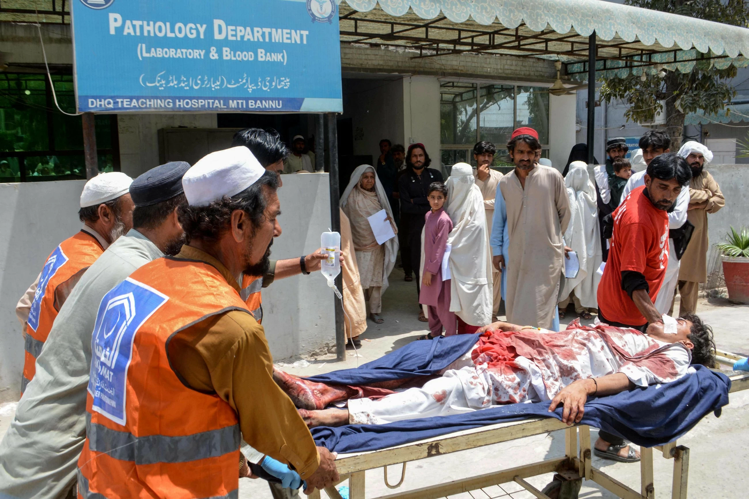 Nine killed in northwest Pakistan market blast