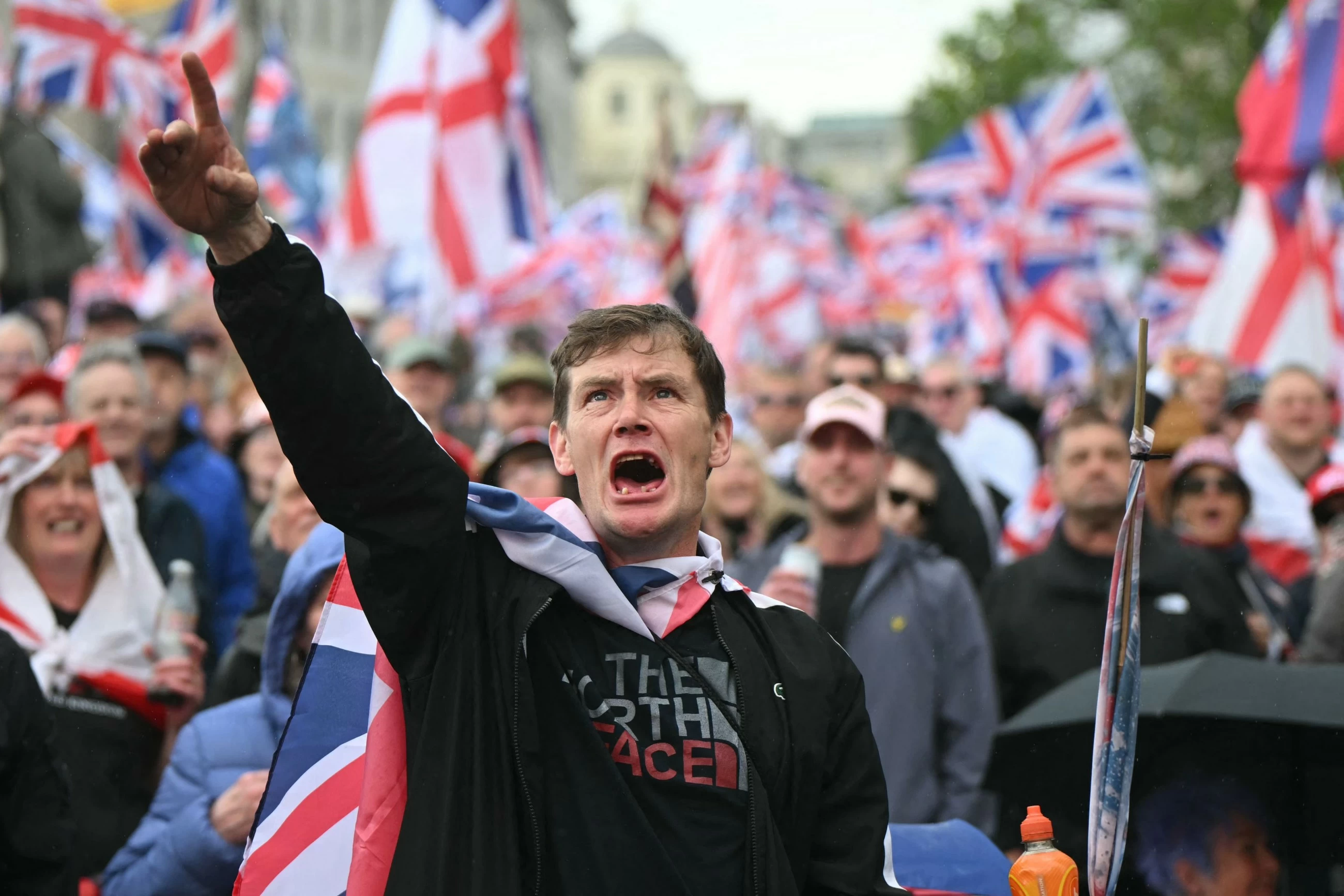 Pro-Palestinian, immigration protests rock London