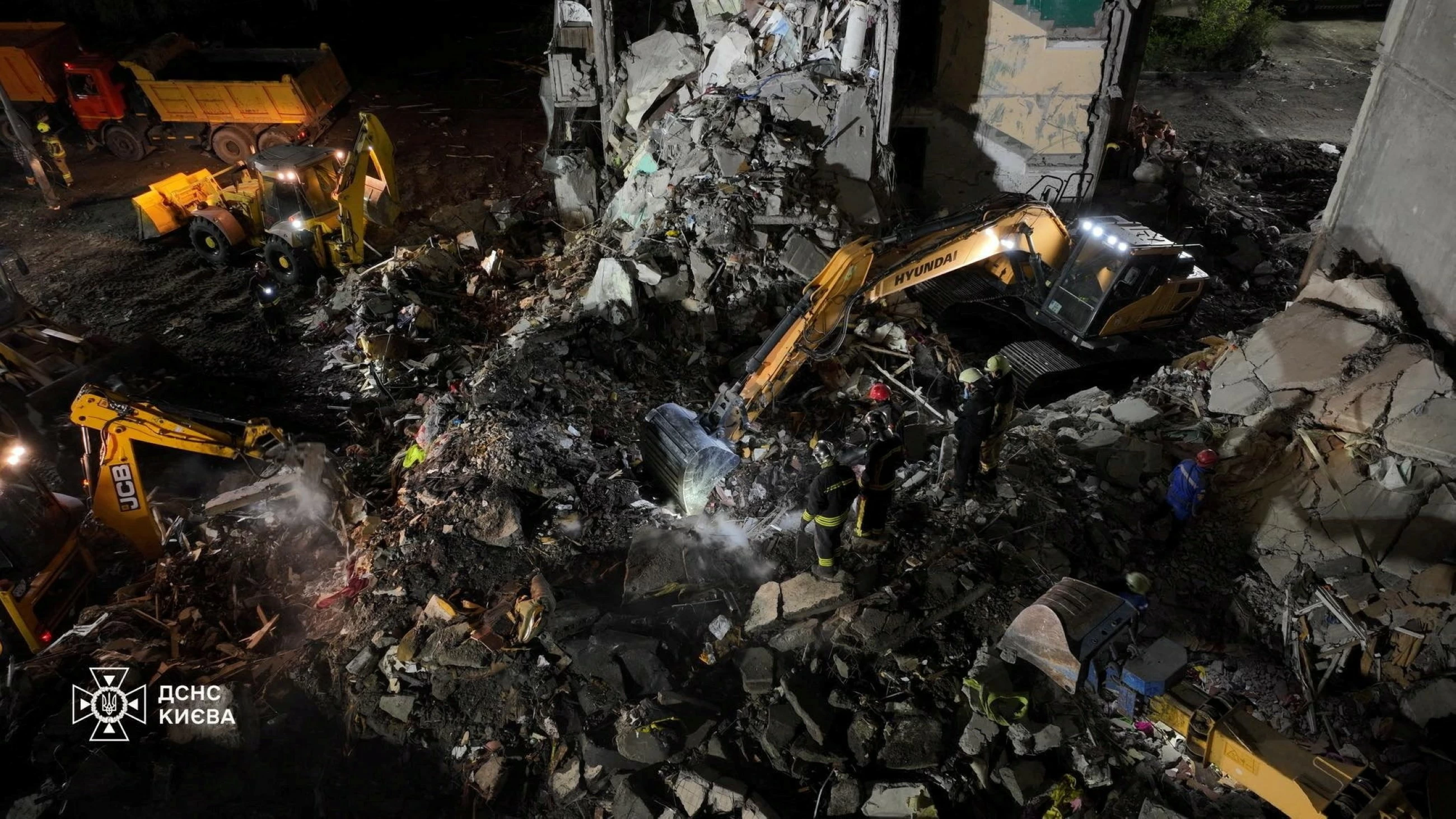 Ukraine launches more than 500 drones at Russia, killing 4