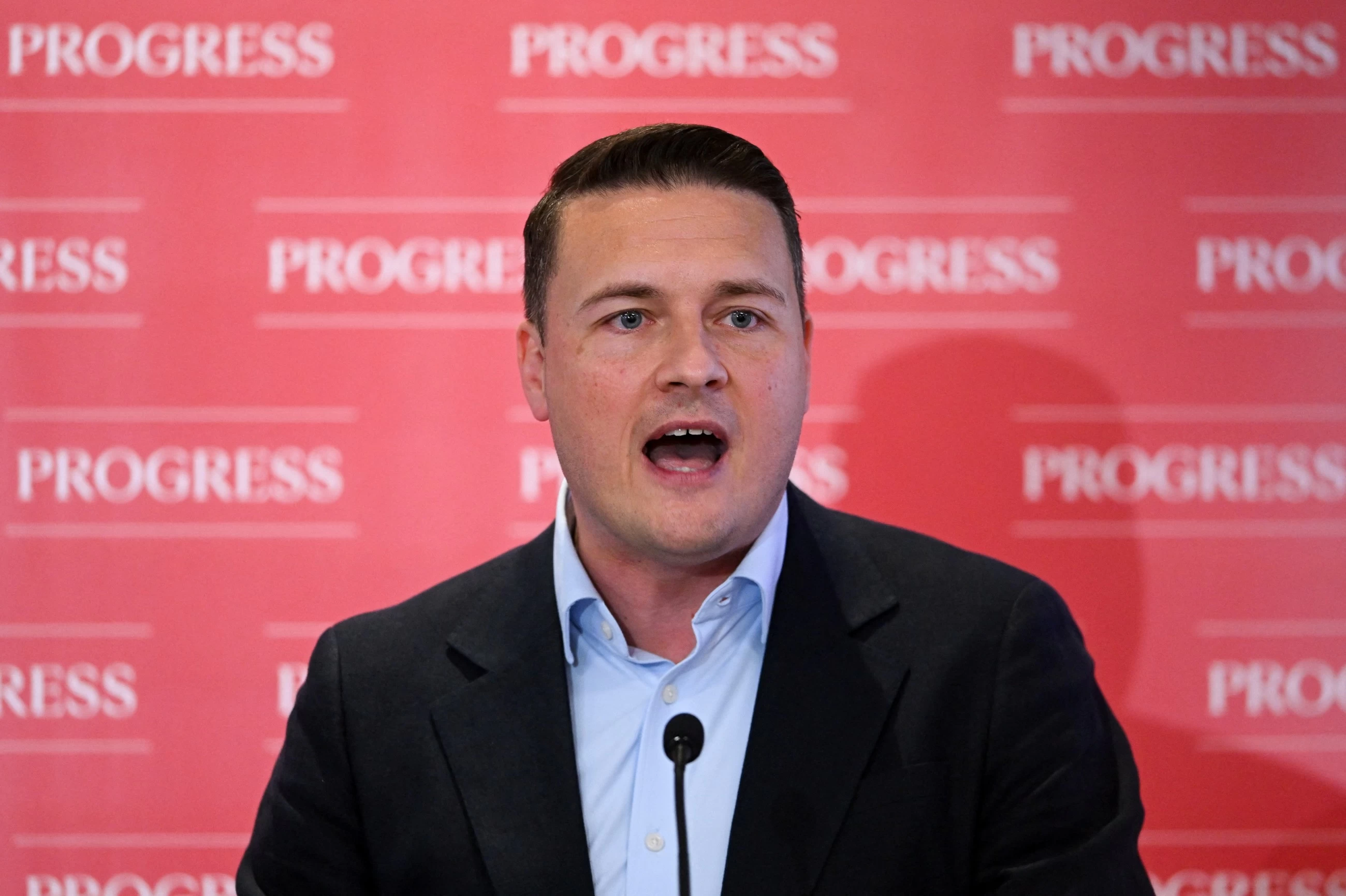 UK ex-health minister says will run to replace Starmer