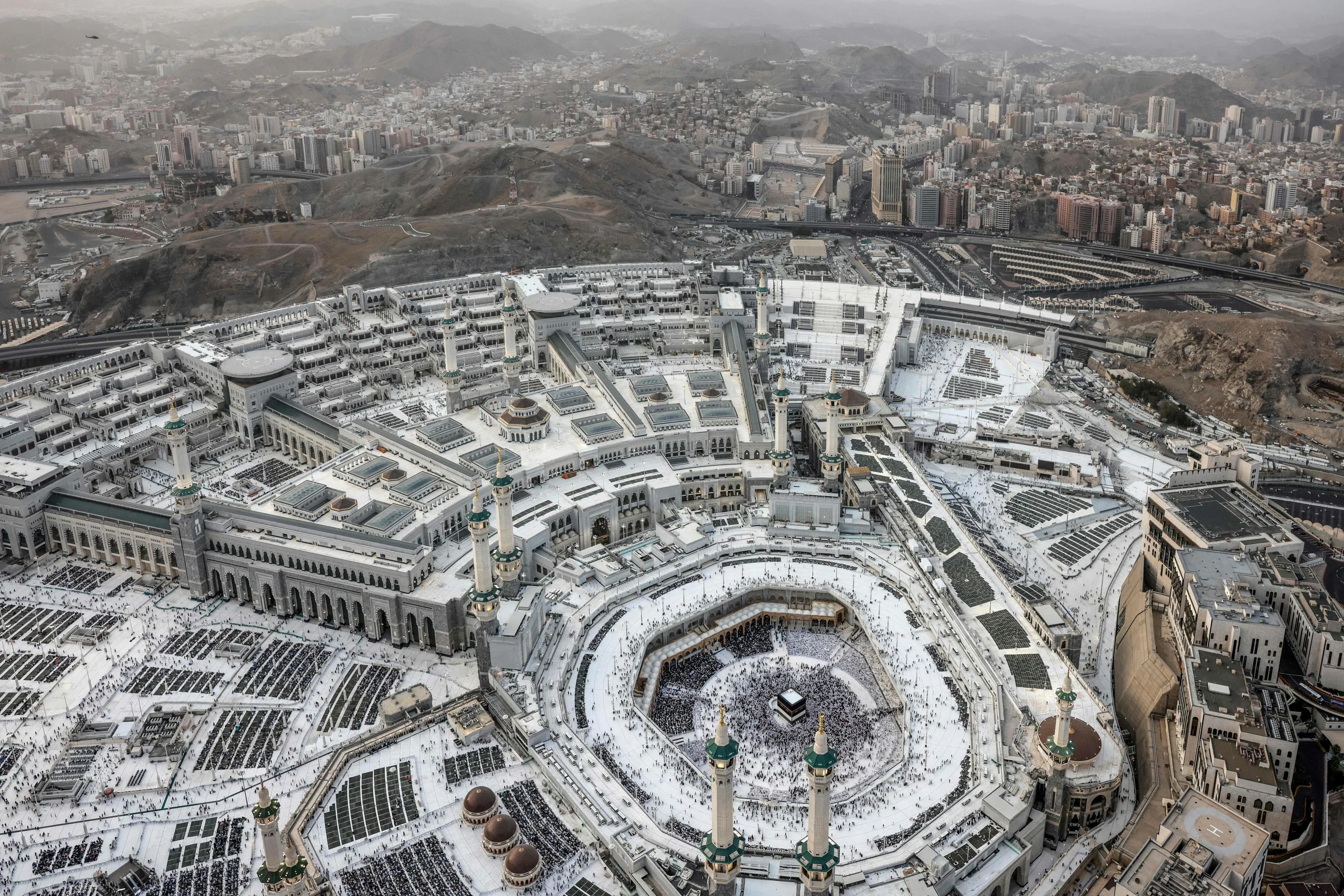 Pilgrims from West flock to annual Hajj despite Mideast war