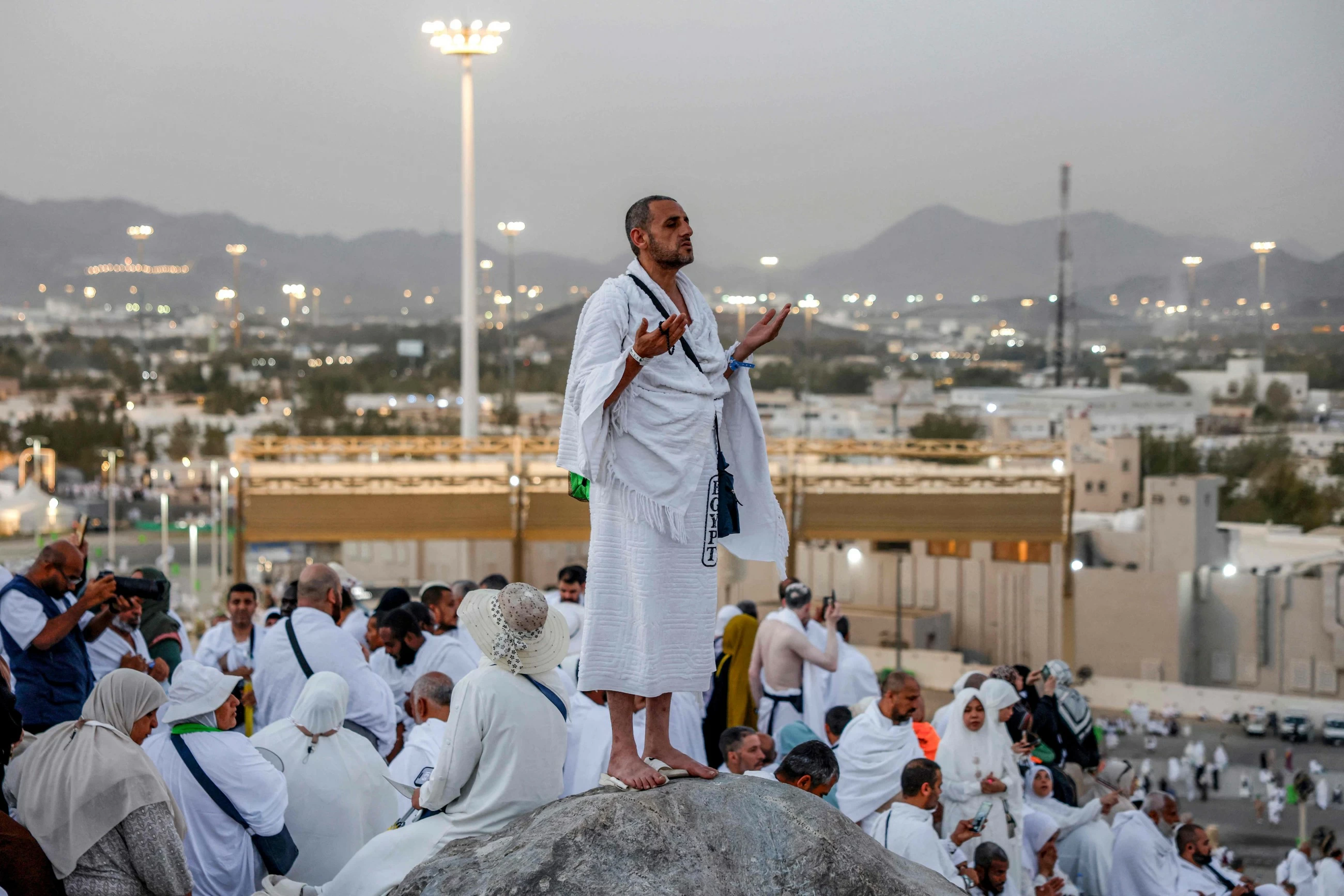 VIDEO: More than 1.5 million pray on Mount Arafat as Hajj reaches its peak