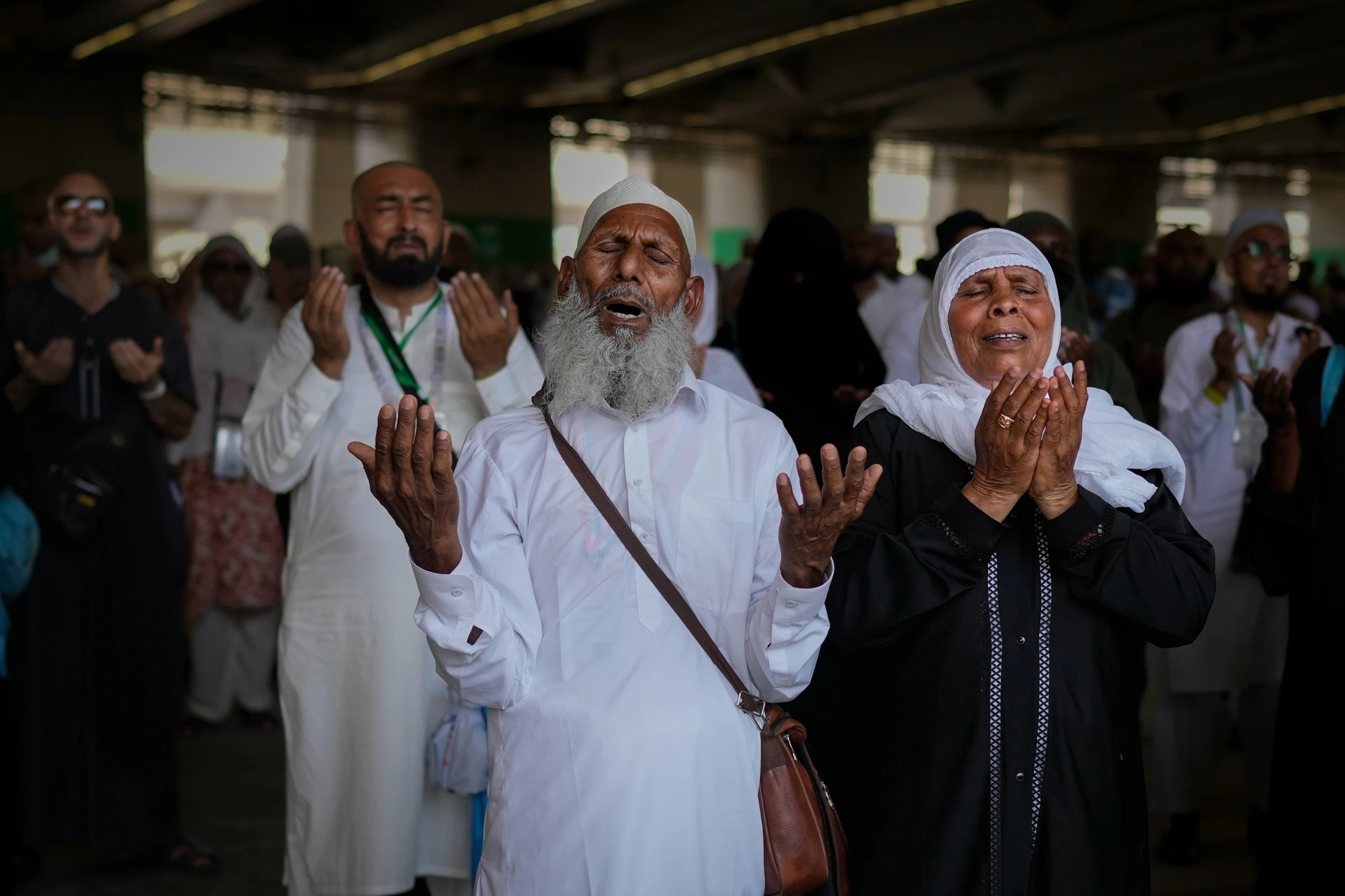 Muslim faithful leave Makkah after Hajj