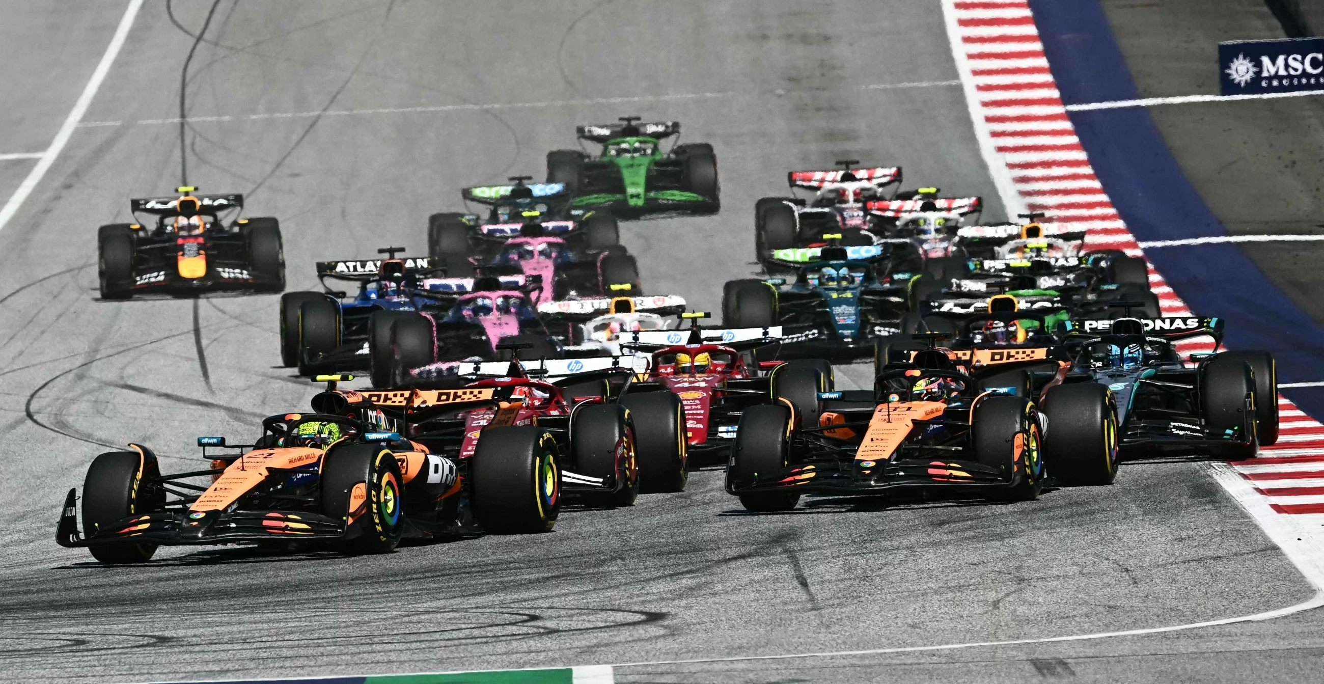 McLaren join Ferrari as only F1 teams to make 1,000 GP starts 