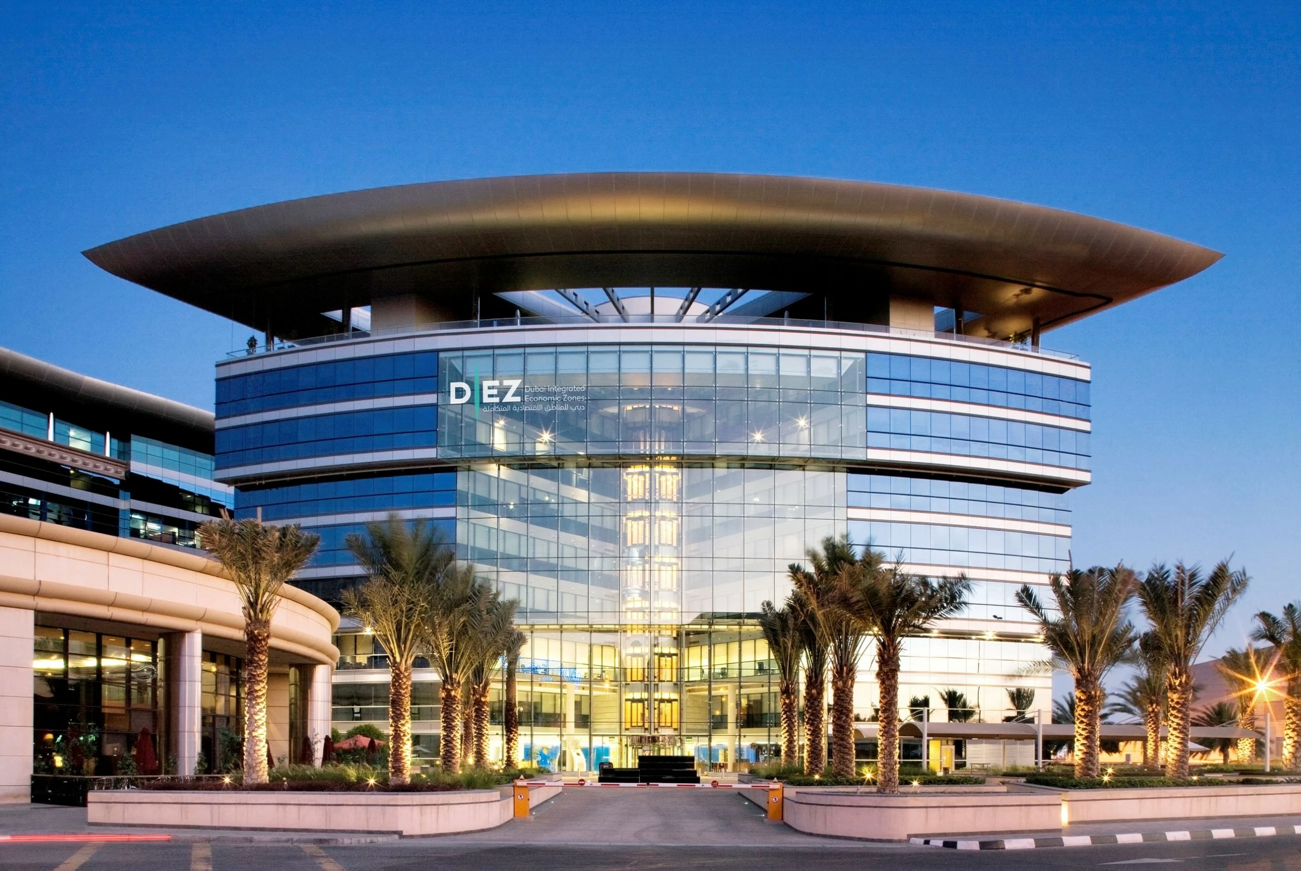 Dubai’s Non-Oil Trade Soars to Dhs491 Billion in 2025