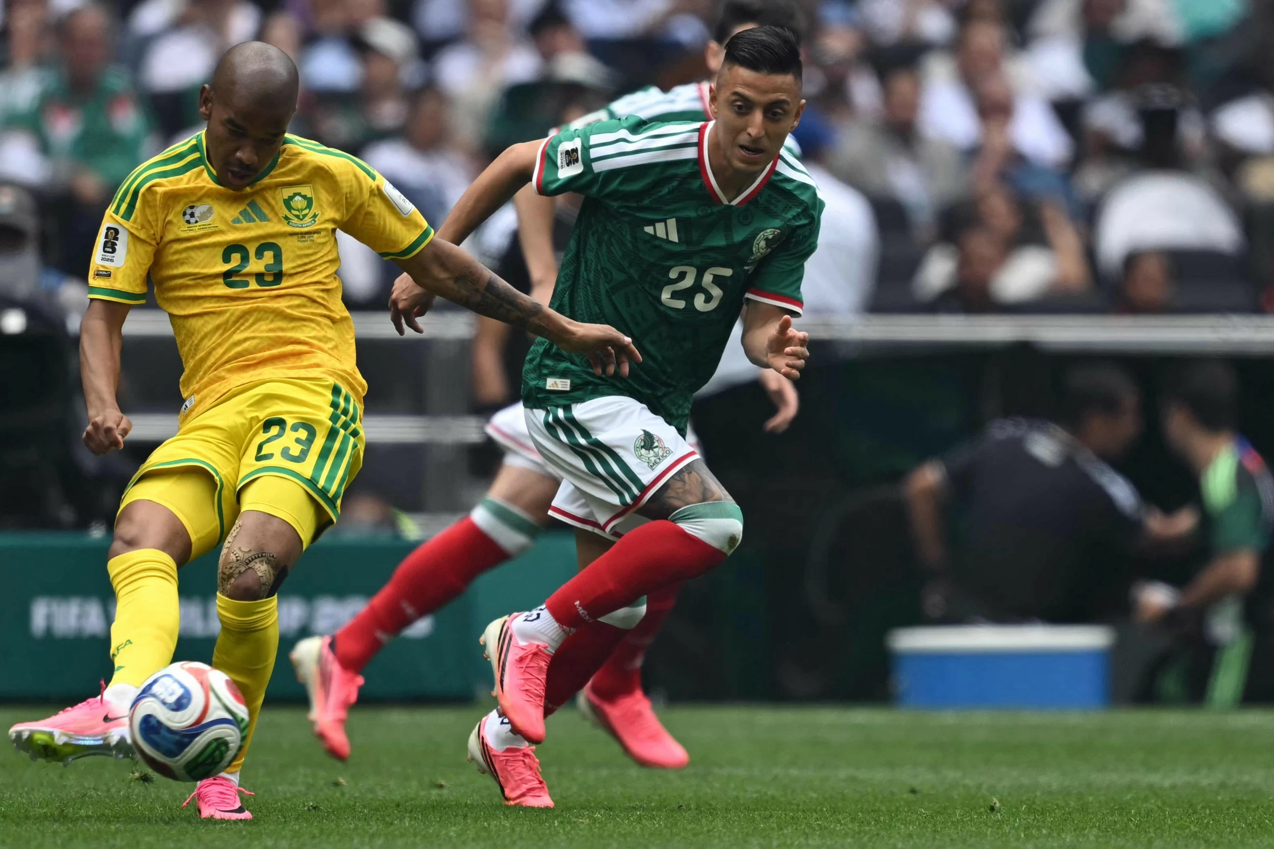 Mexico beat South Africa 2-0 in World Cup opening game