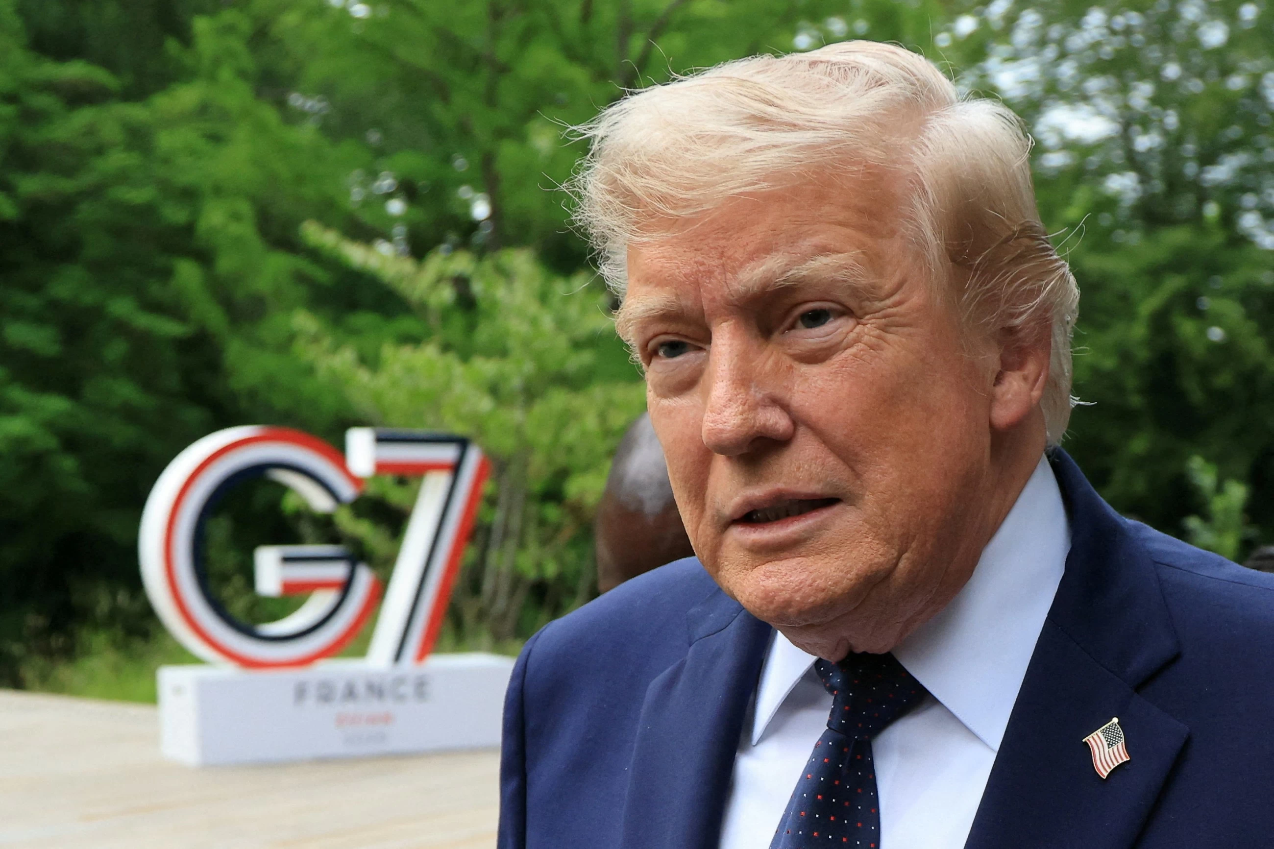 G7 leaders back Ukraine, plan greater pressure on Russia