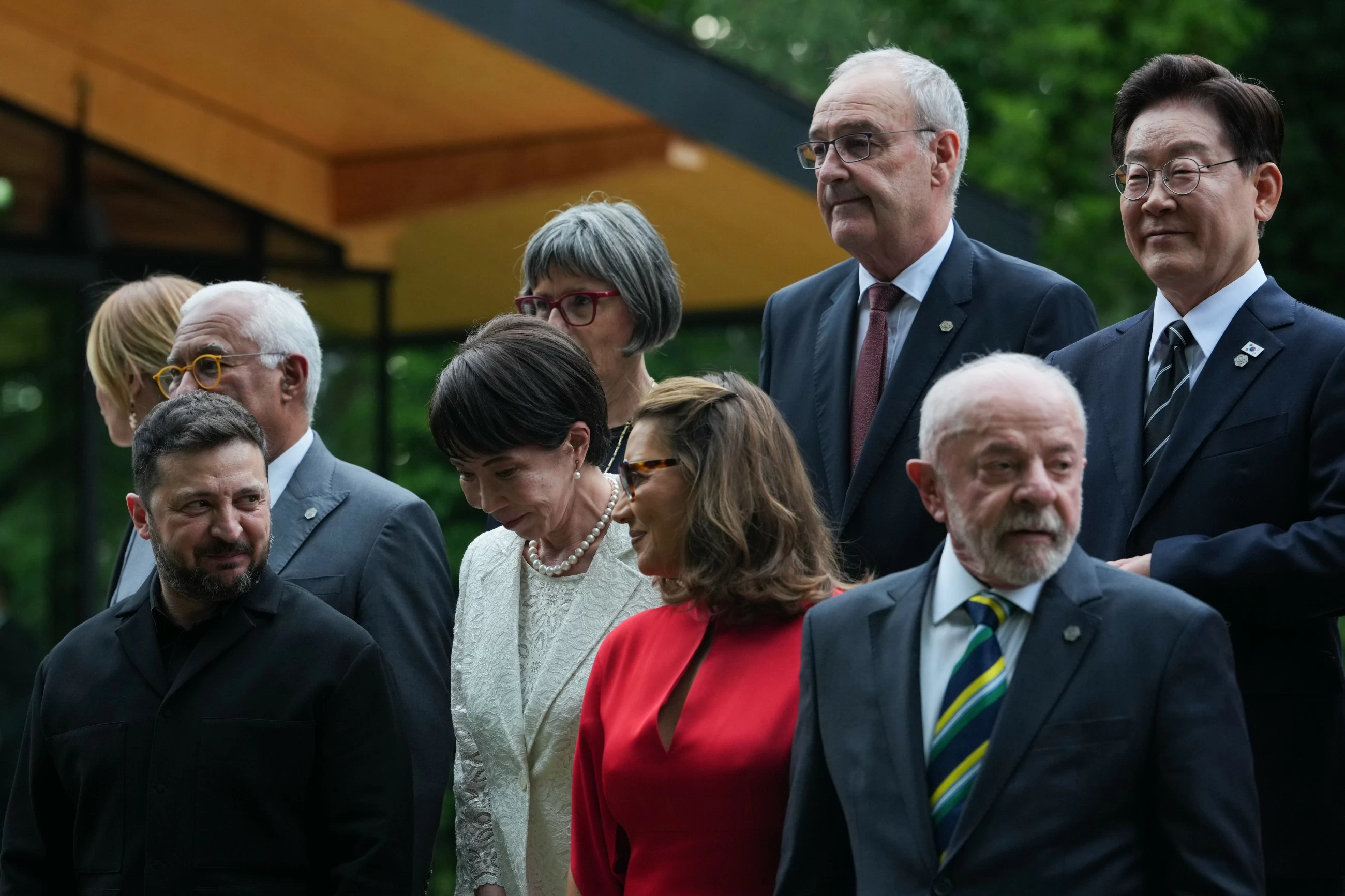 G7 leaders back Ukraine, plan greater pressure on Russia