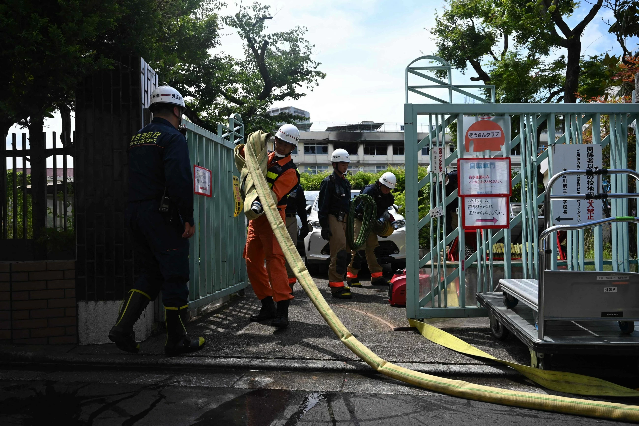 300 children, teachers 'evacuated or rescued,' 11 hurt after fire breaks out at Tokyo school