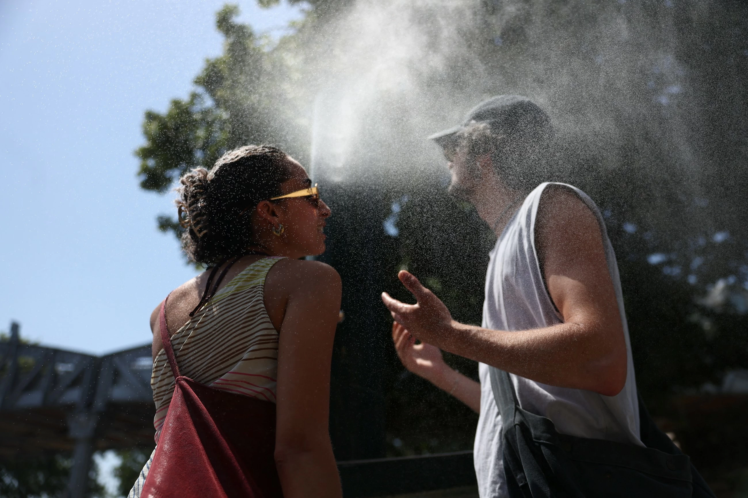 Temperatures to exceed 40&deg;C in European heatwave as three die in France