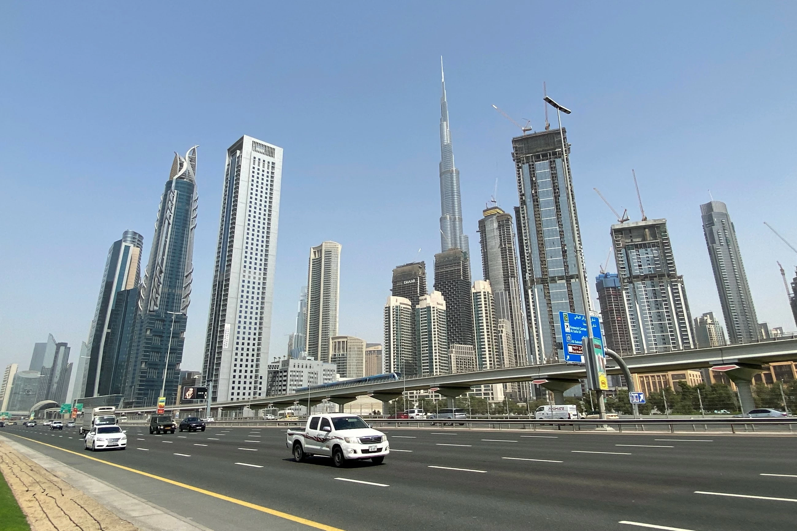 Running red lights causes four deaths and 55 injuries this year, warn Dubai Police