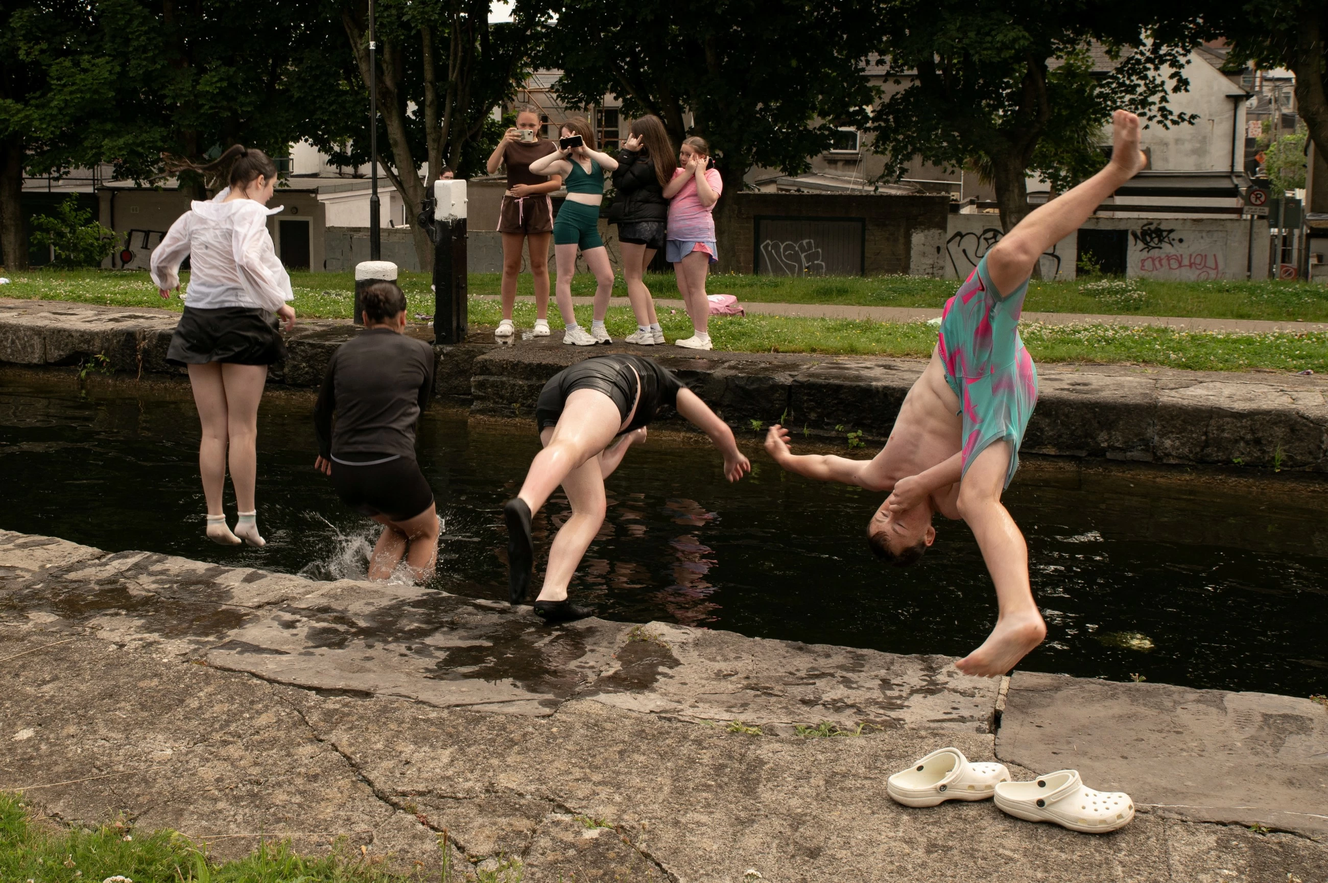 Europeans told to protect themselves as deadly heatwave takes its toll