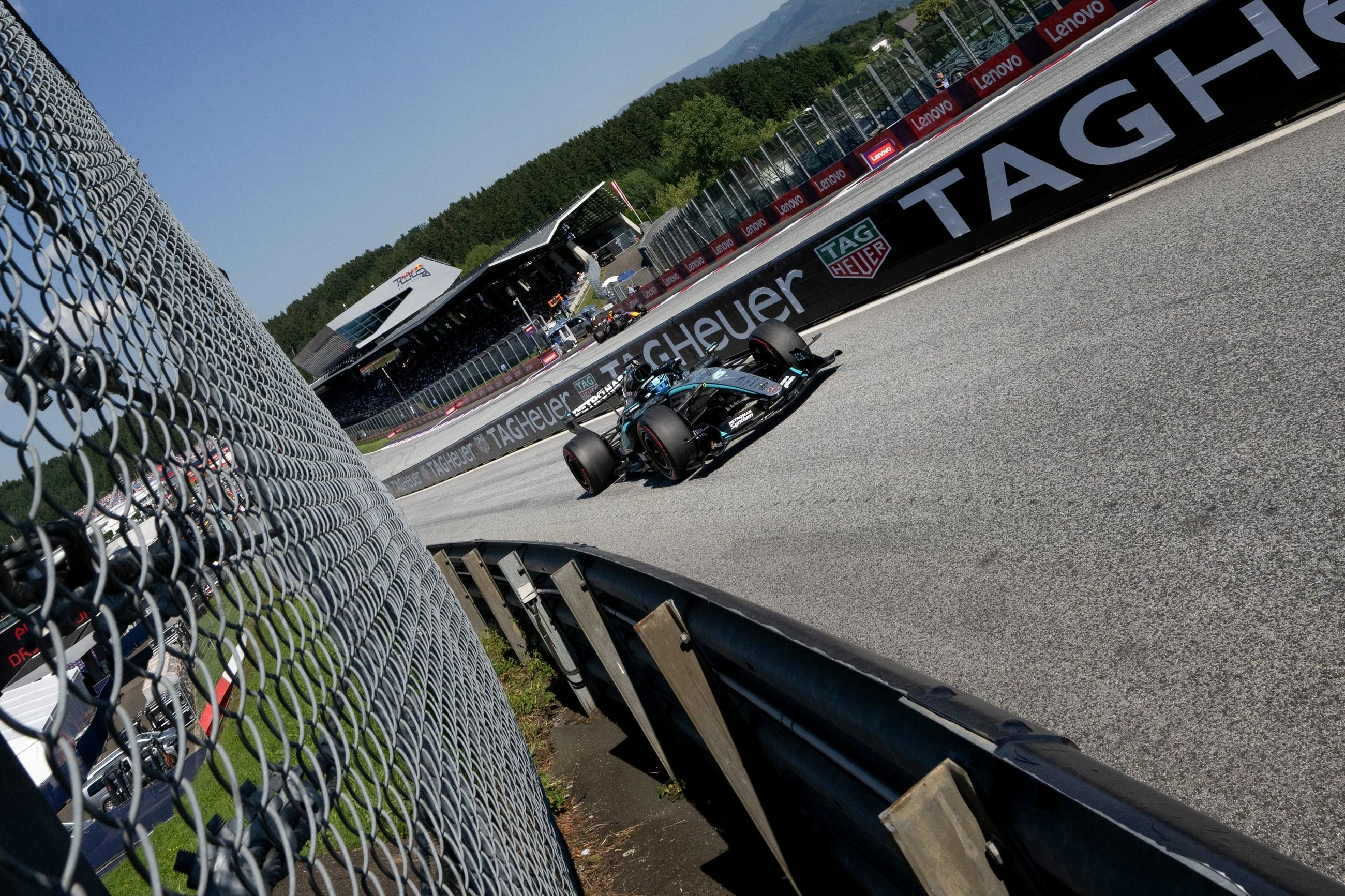 Russell takes pole in chaotic Austrian GP qualifying  