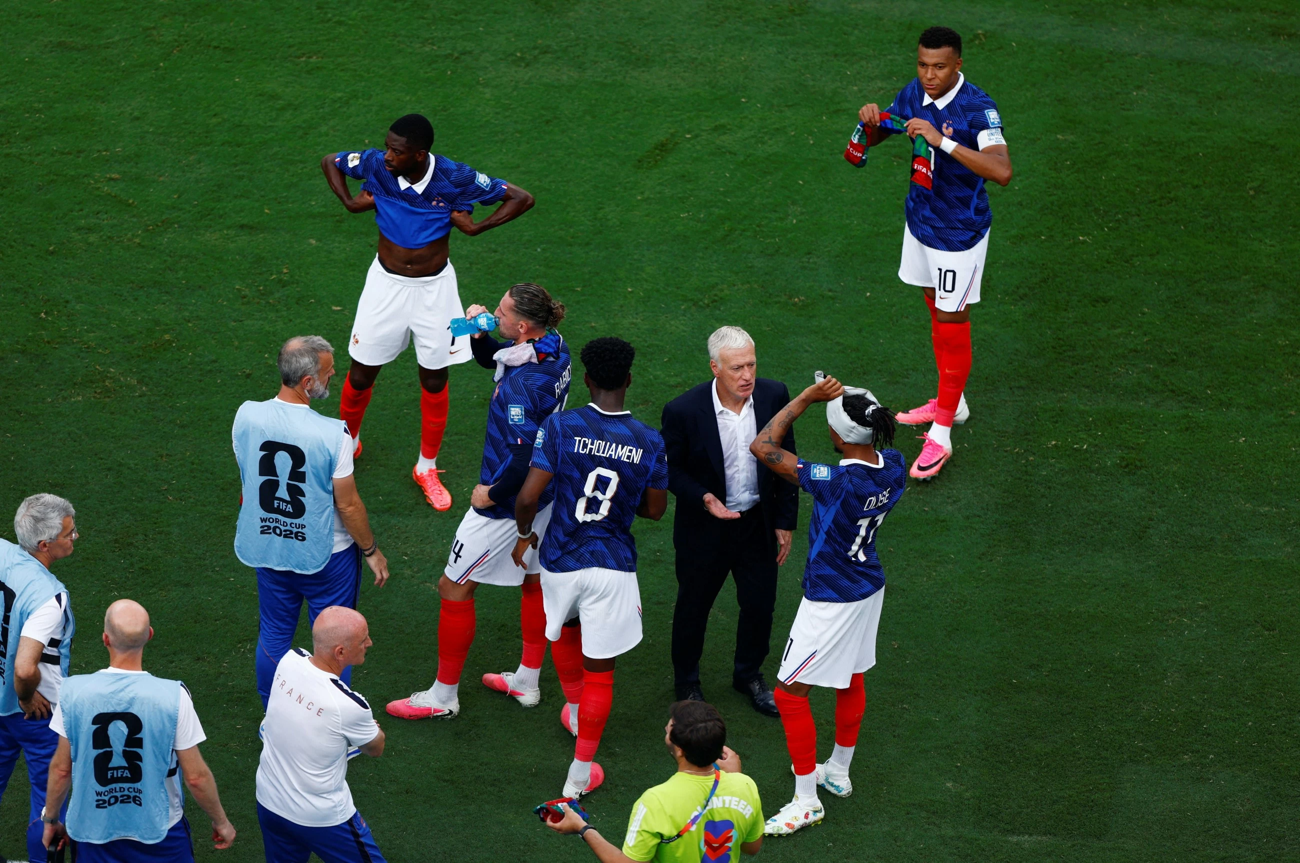 Mbappé scores twice to tie Messi for World Cup lead with 6 goals, France beats Sweden 3-0