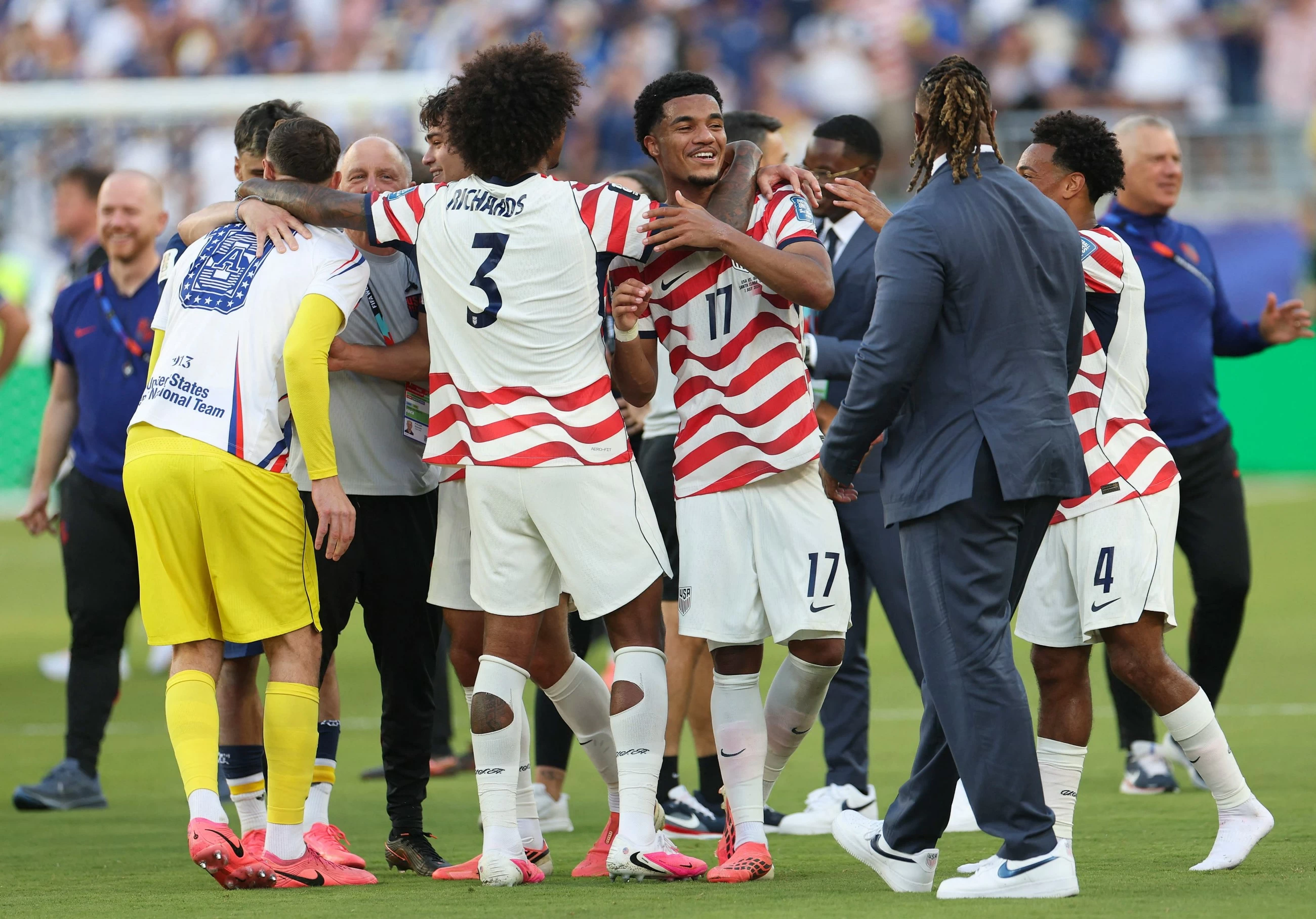 US keep World Cup dream alive with gutsy win over Bosnia