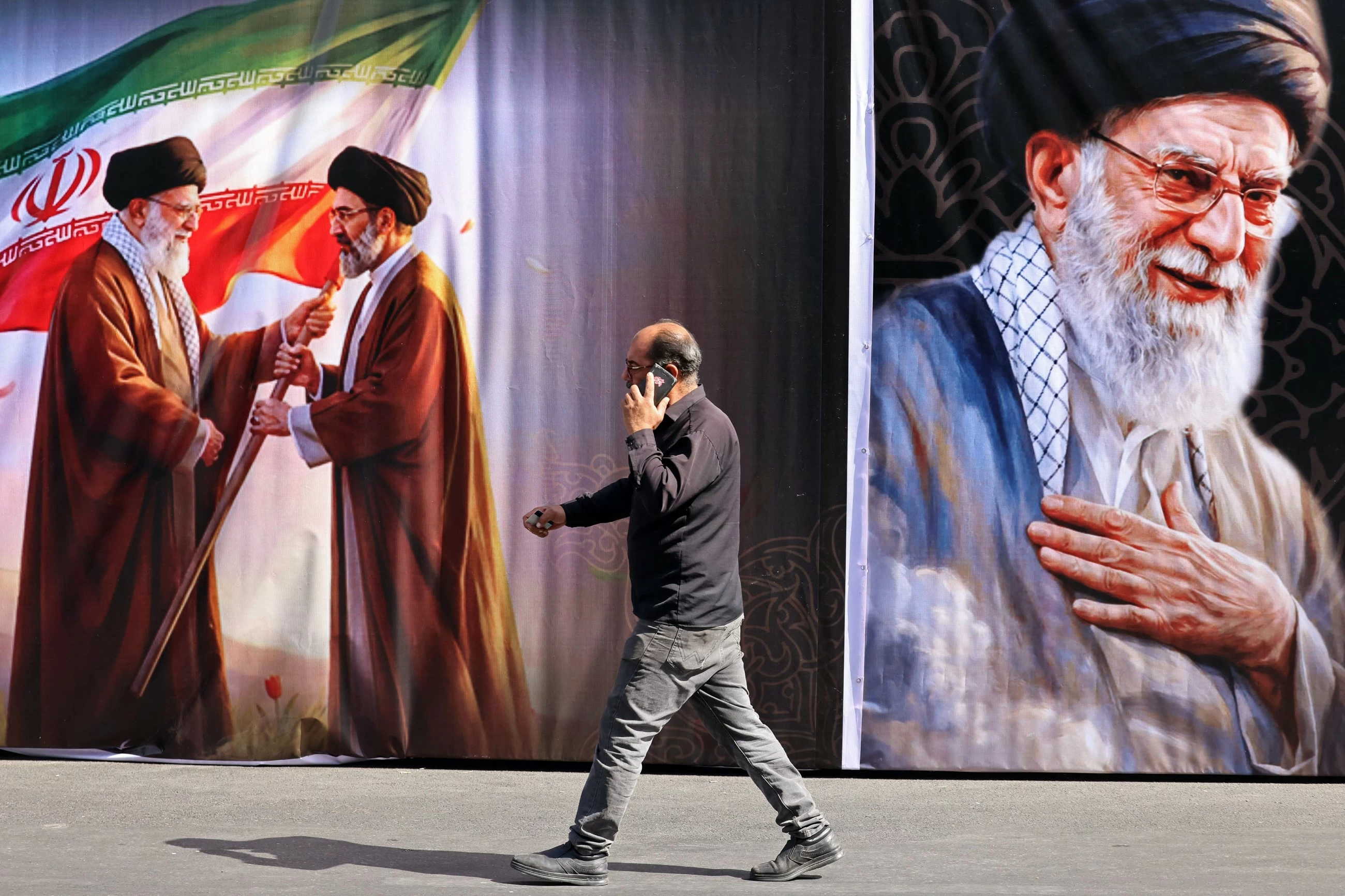Iran prepares to bury slain supreme leader with week of mass mourning