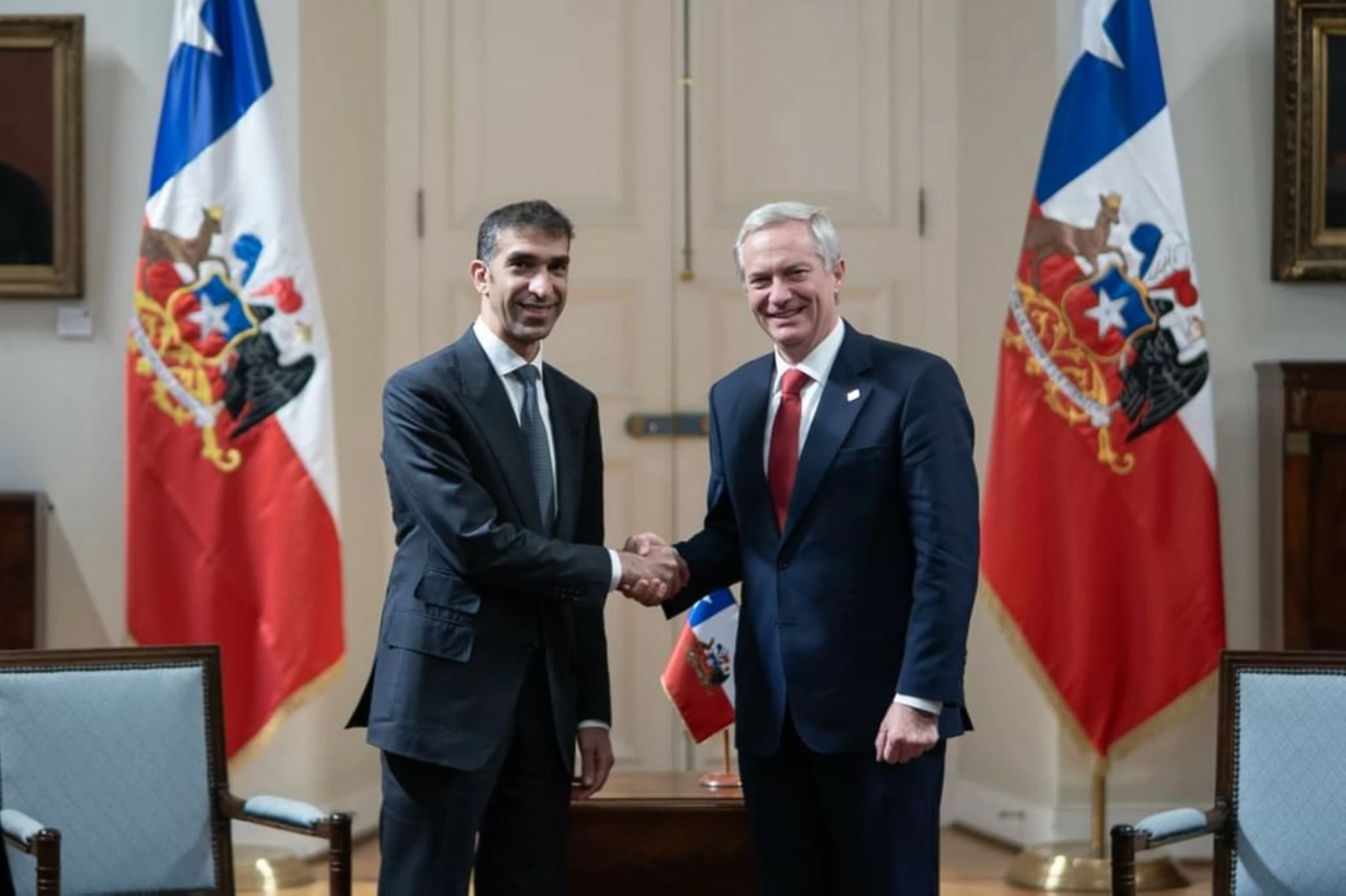 Chilean President receives Al Zeyoudi, stresses importance of trade with UAE