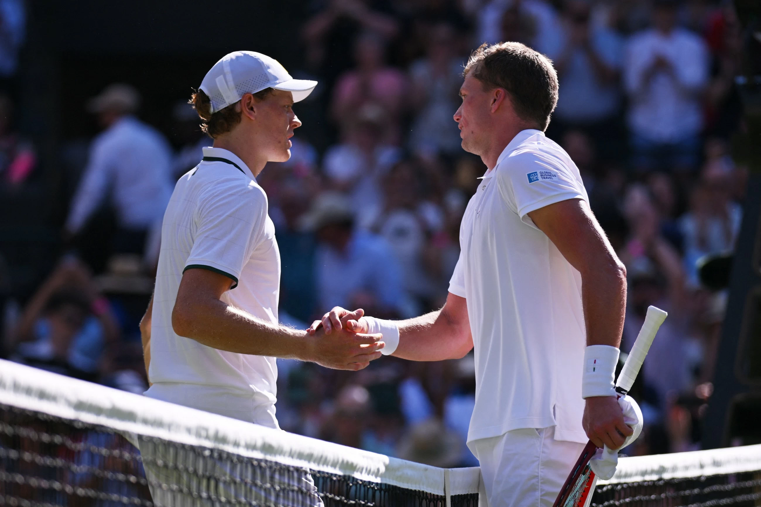 Title rivals Djokovic, Sinner advance at Wimbledon