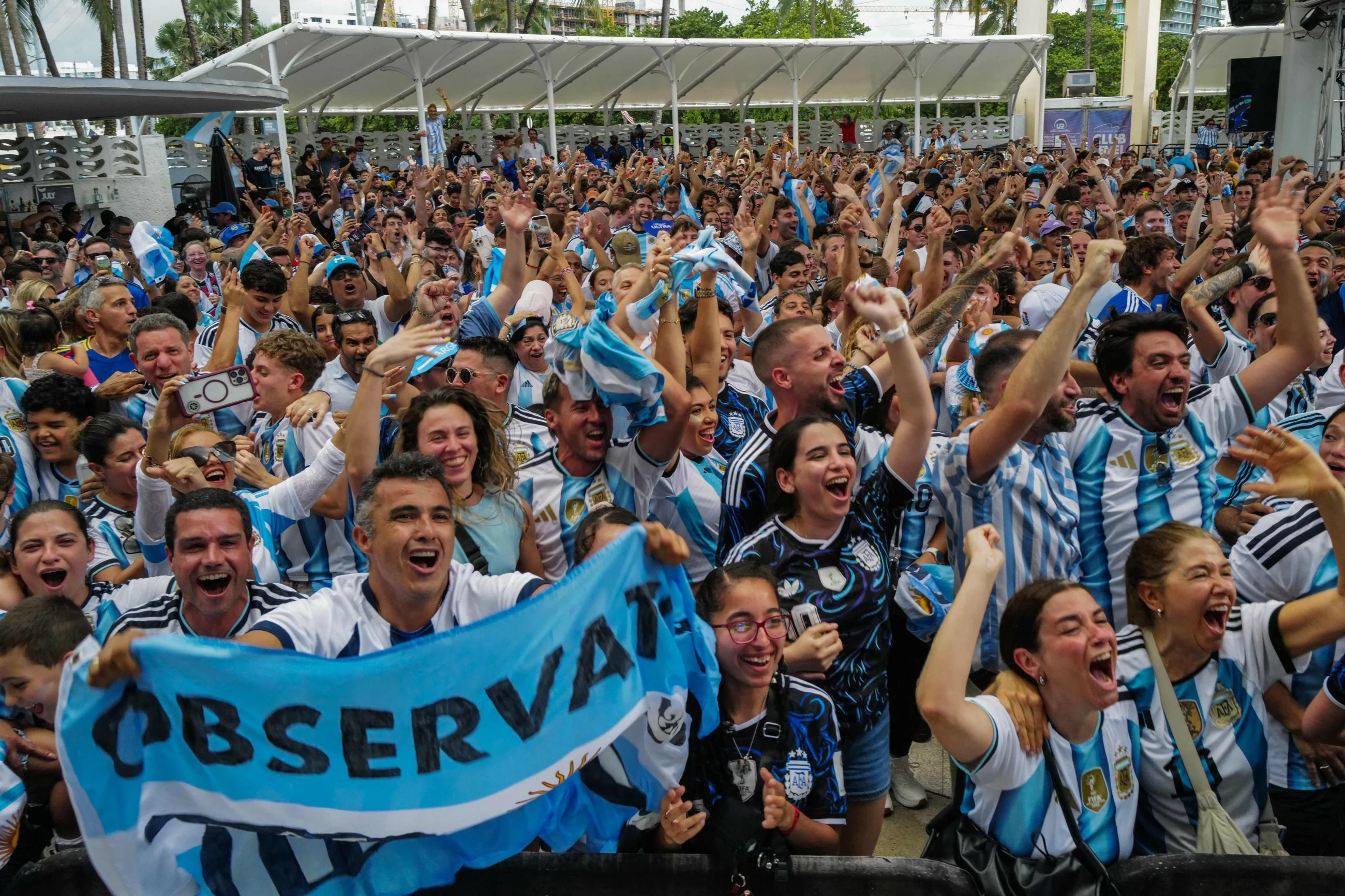 Lionel Messi scores 20th World Cup goal, extends streak to 8 games and takes Golden Boot lead