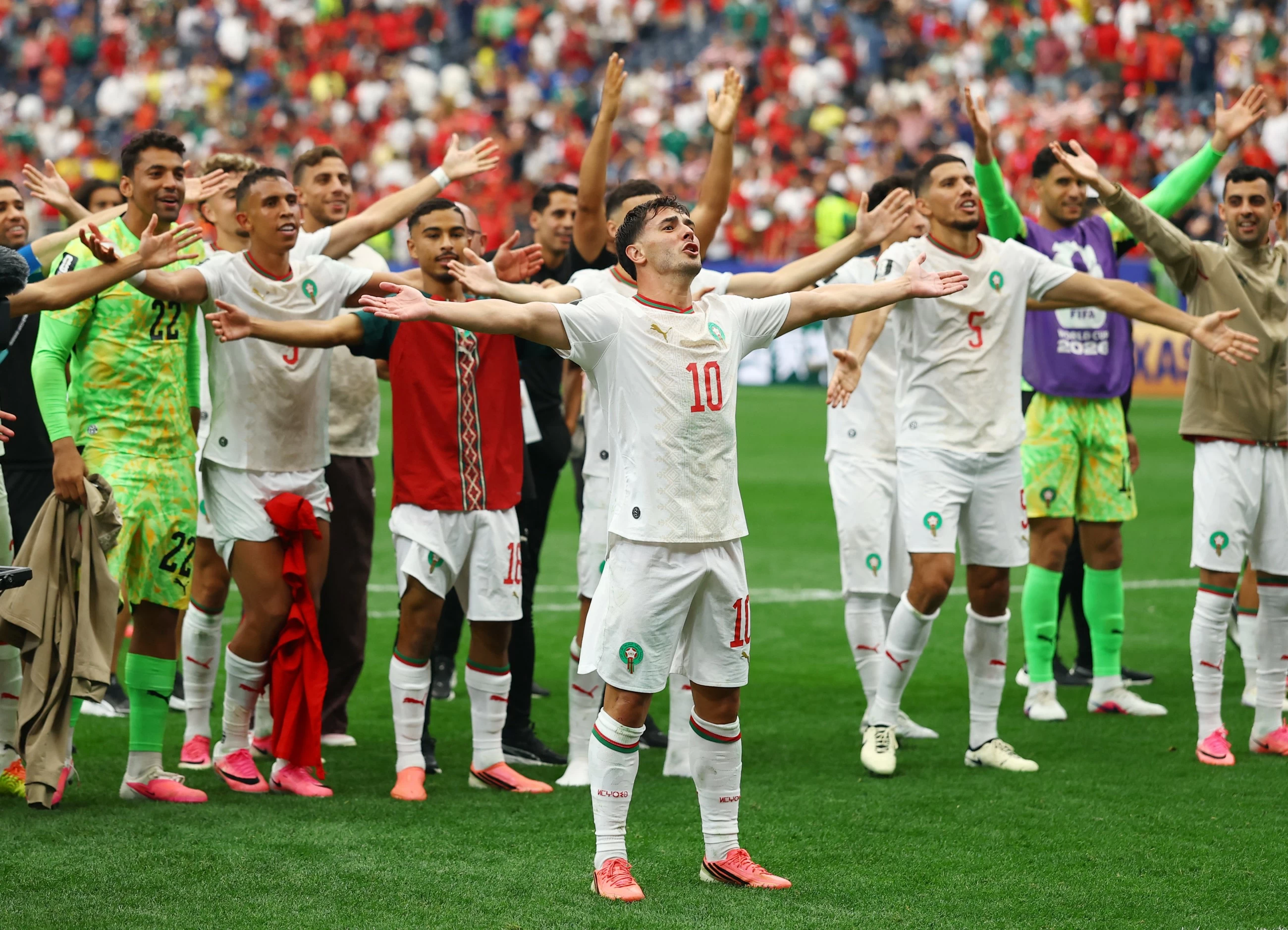 Clinical Morocco ease past Canada 3-0 to reach World Cup quarter-finals