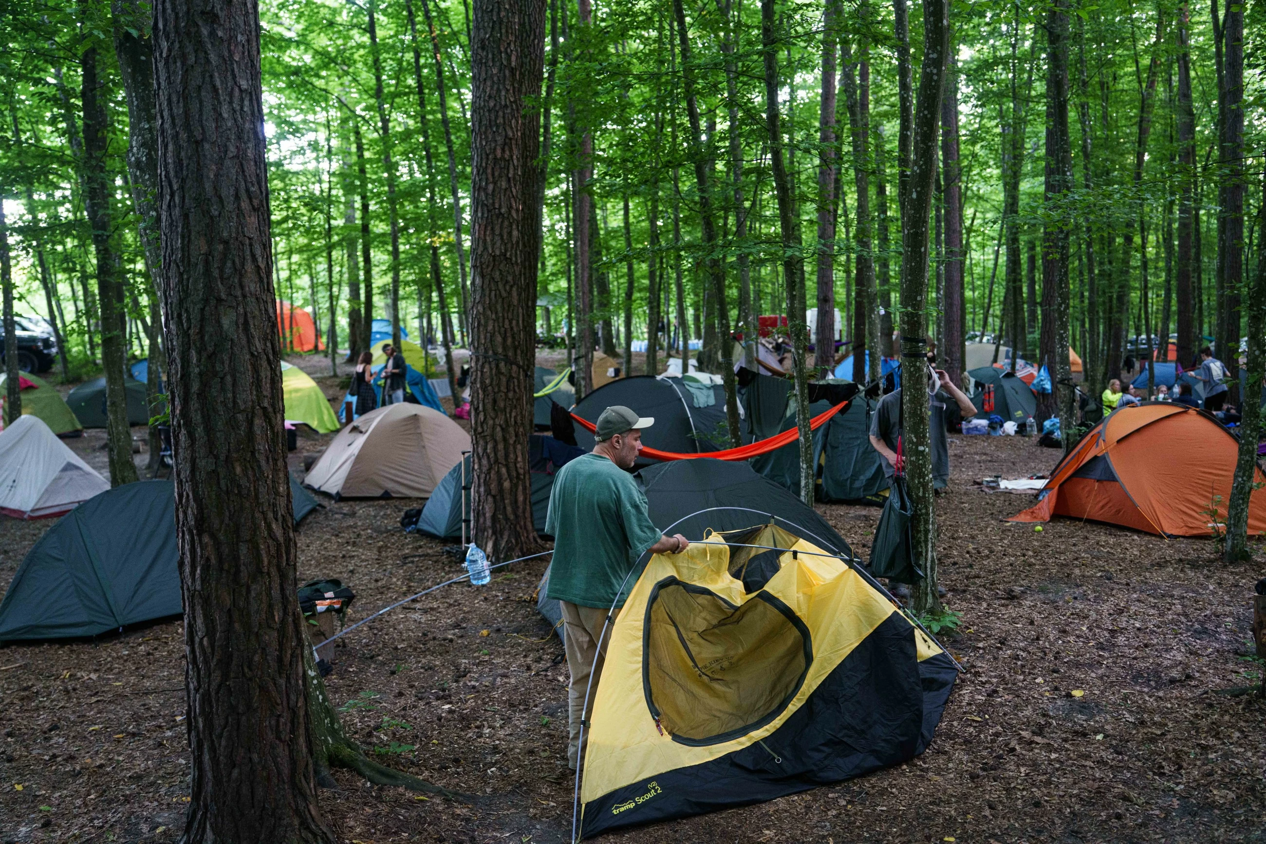 As war grinds on, Ukrainian climbers build a new outdoor culture inspired by Yosemite
