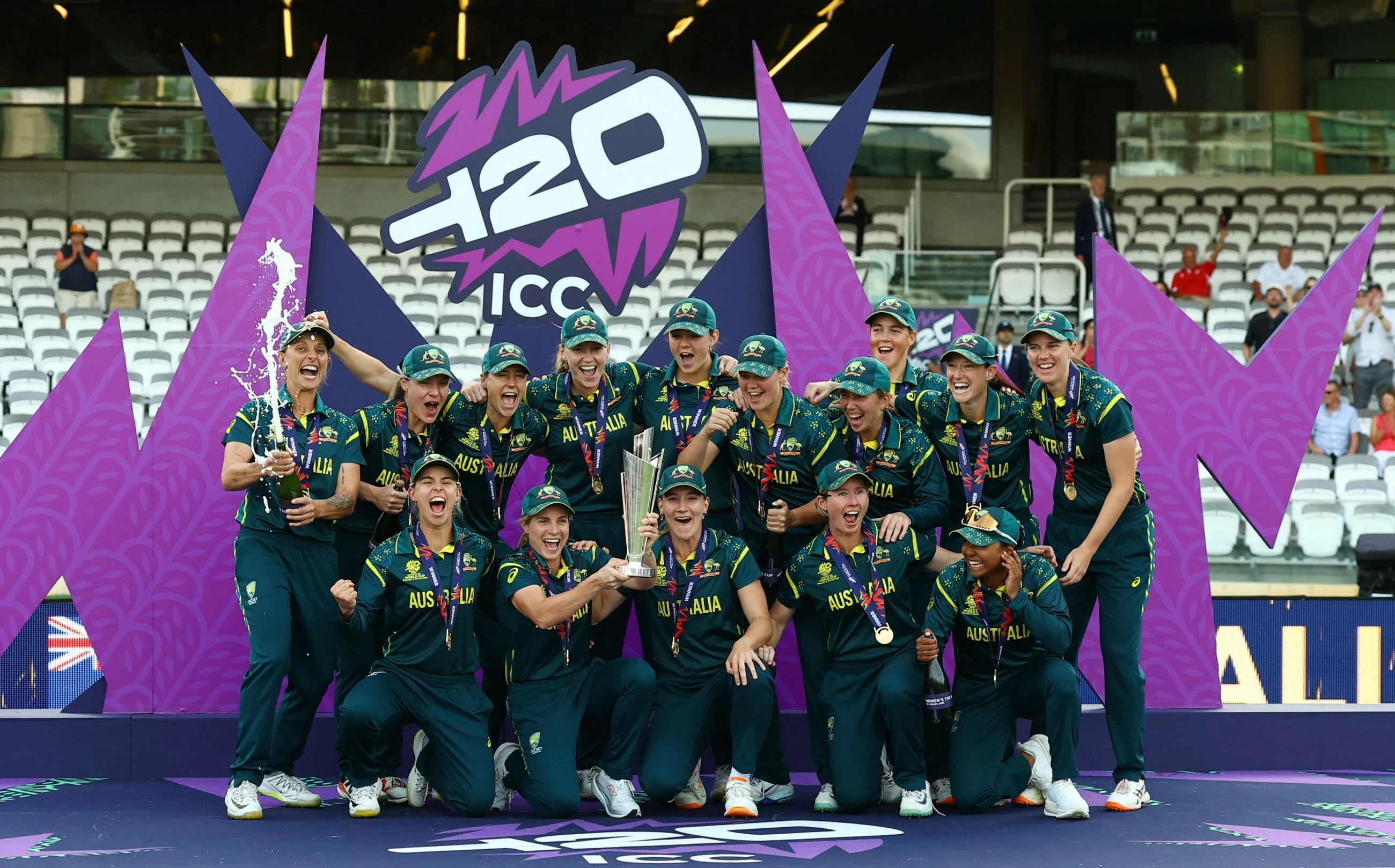 Mooney stars as Australia thrash England to win women's T20 World Cup final