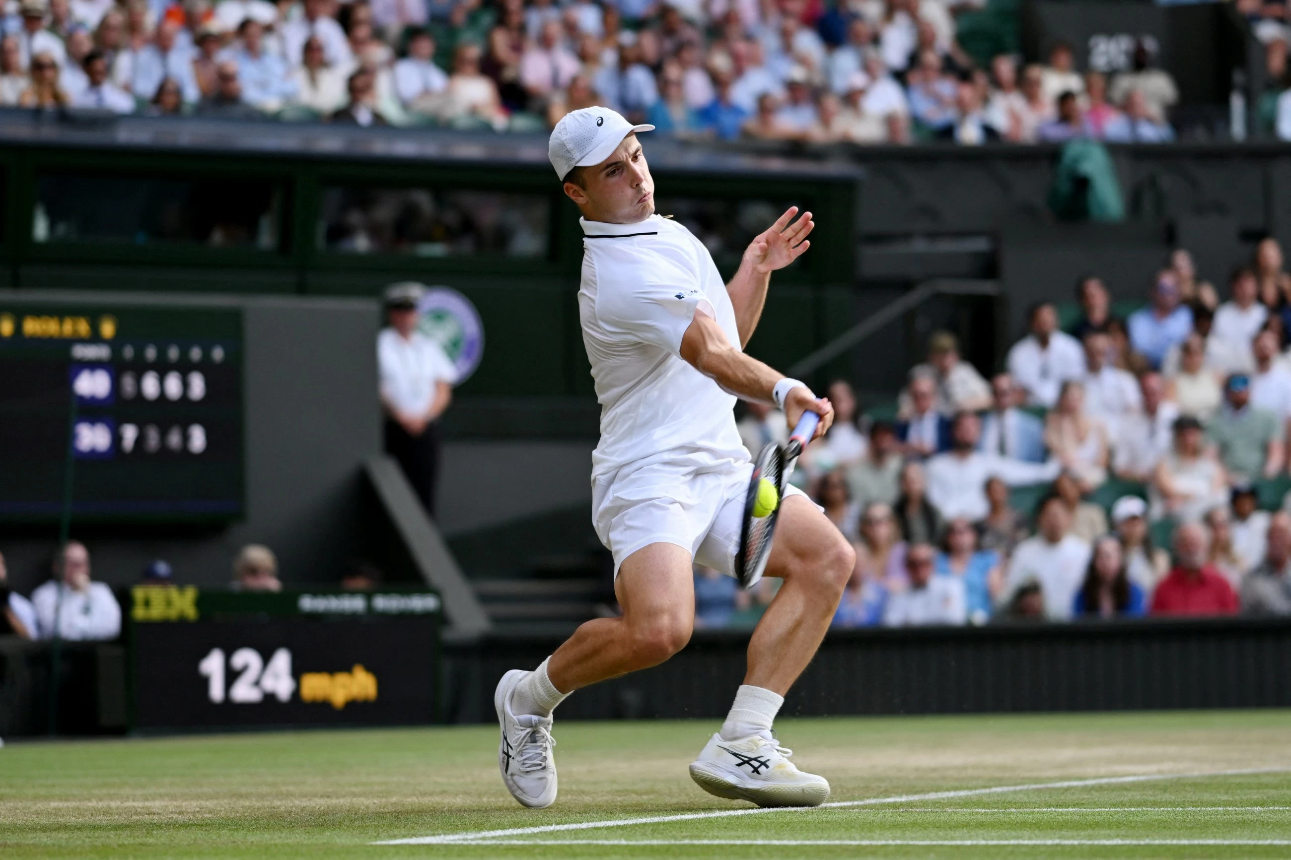 Britain's Fery stuns Dimitrov, Paolini into Wimbledon quarters