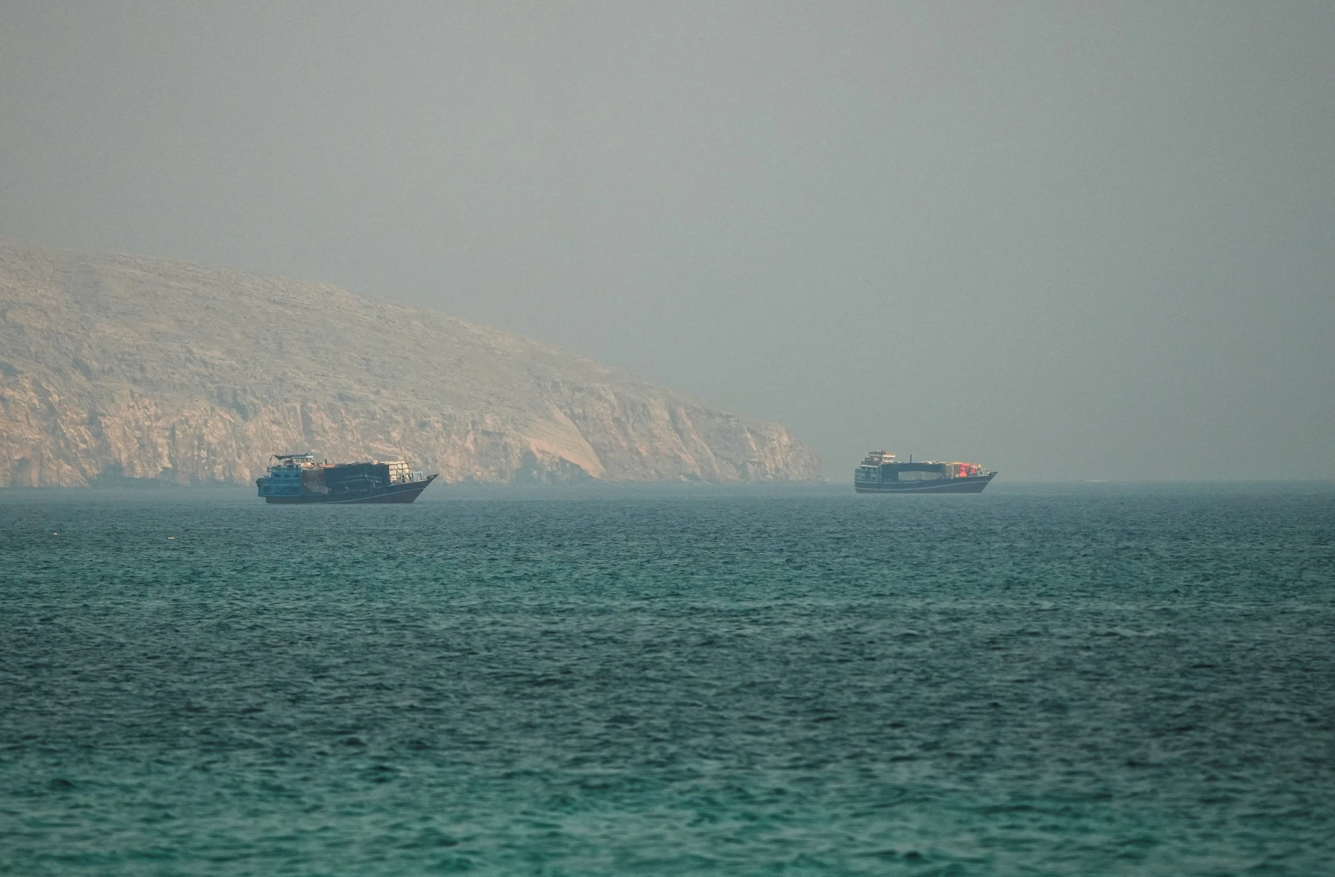 Hormuz traffic slumps as US and Iran trade strikes