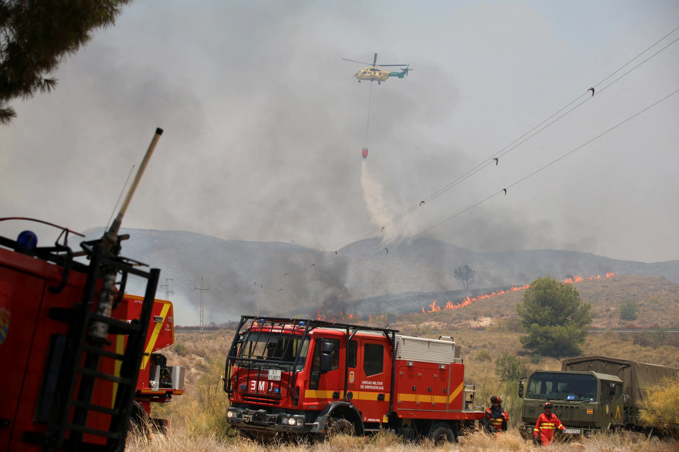 Spanish wildfire victims burned in cars as roads turned into death traps